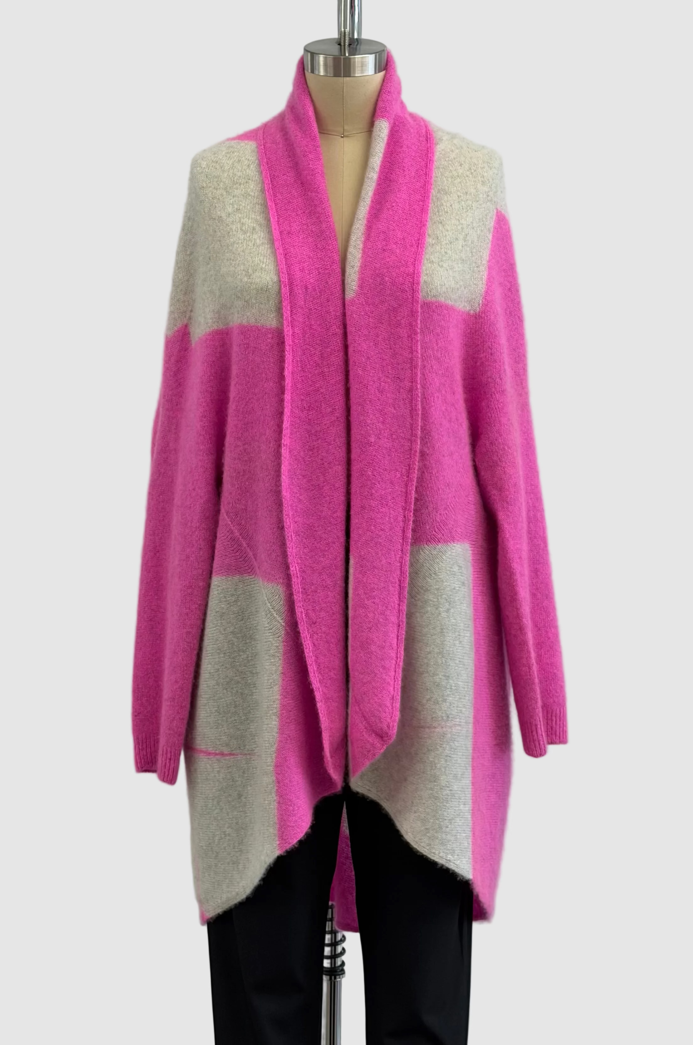 Suzusan Itajime Shibori Blocks Upside Down Cape in Light Pink/Gray