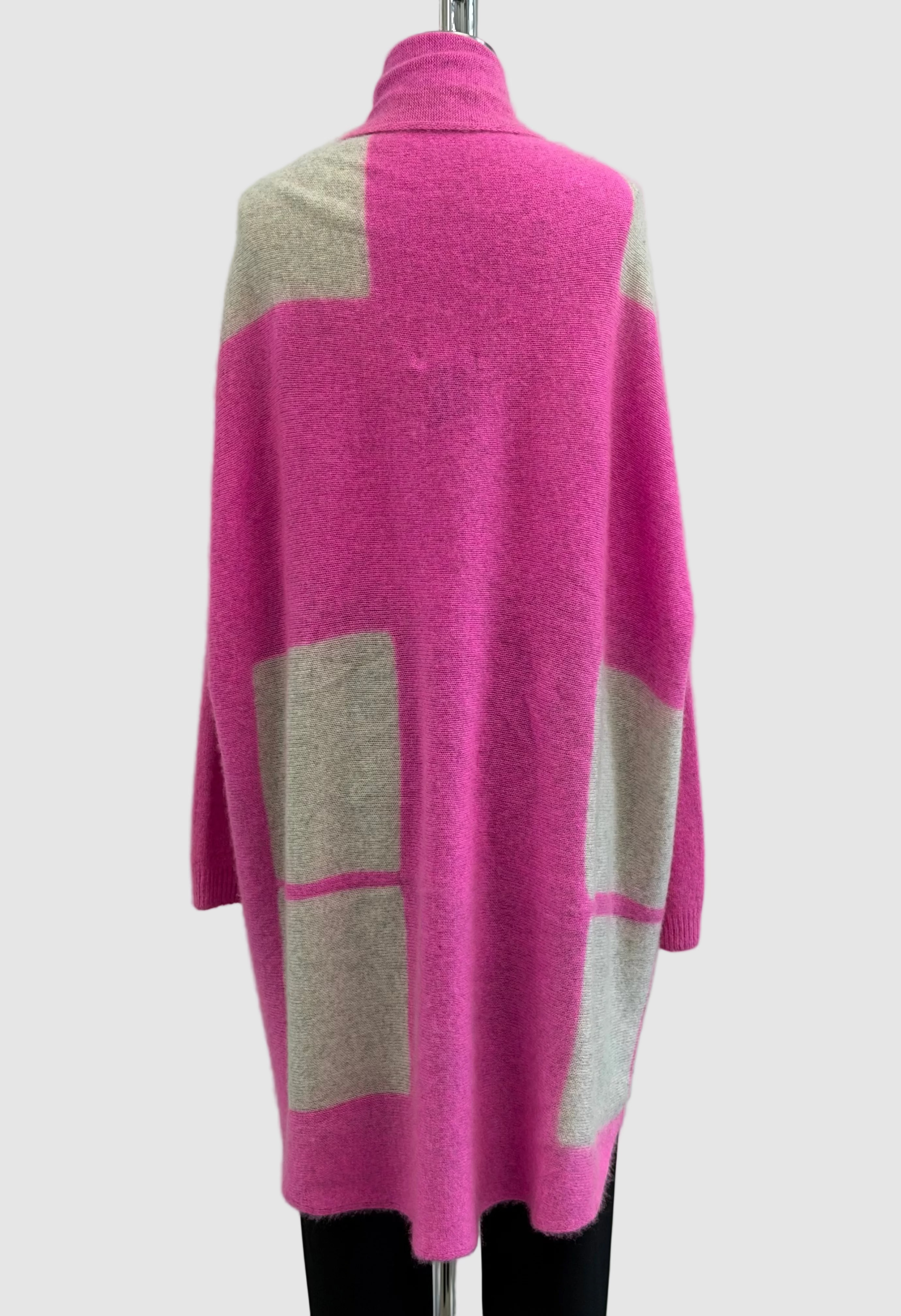 Suzusan Itajime Shibori Blocks Upside Down Cape in Light Pink/Gray