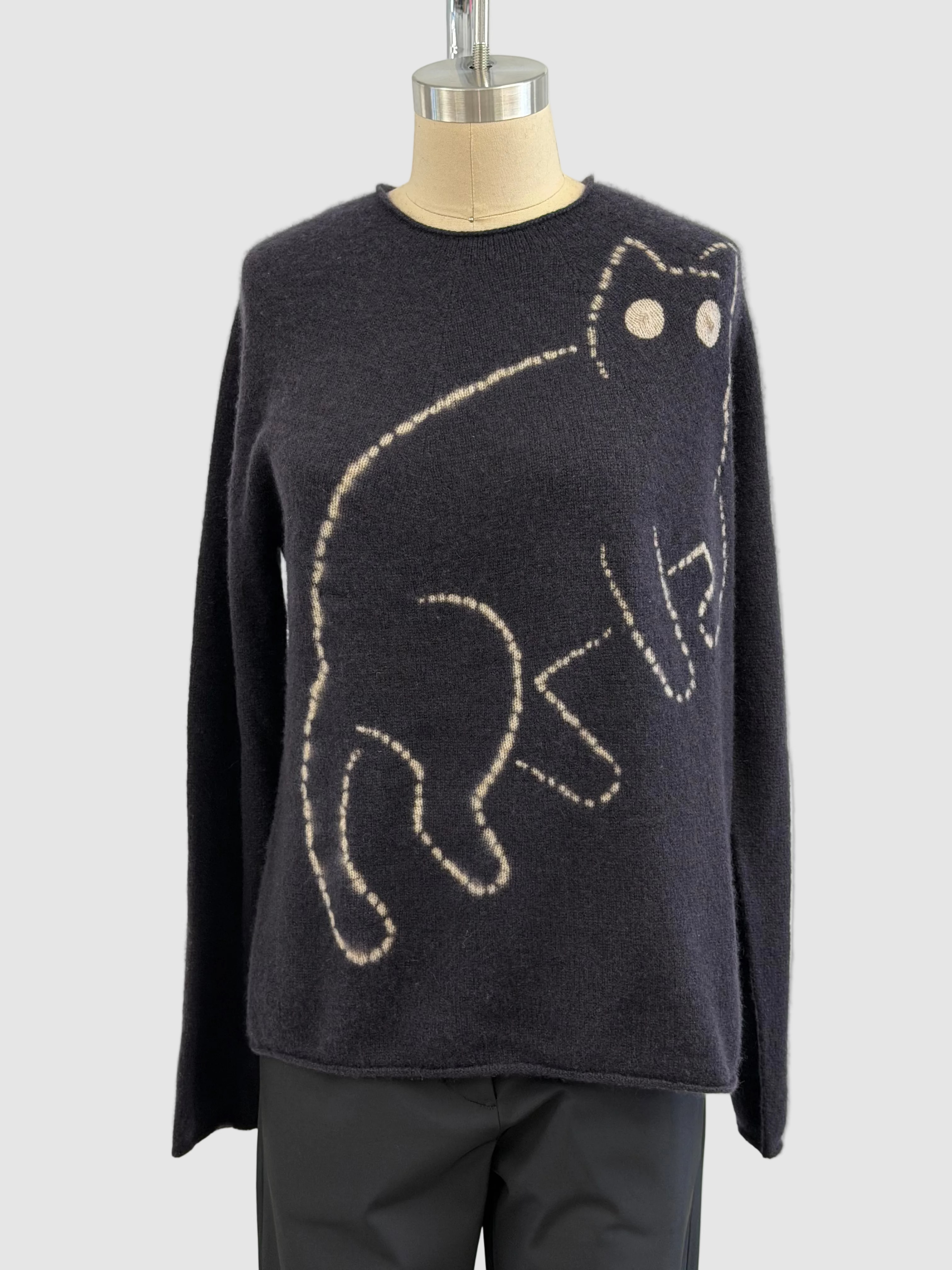 Suzusan Cashmere Seamless Pullover-Long with Mokume Shibori Cat in Black/Sand
