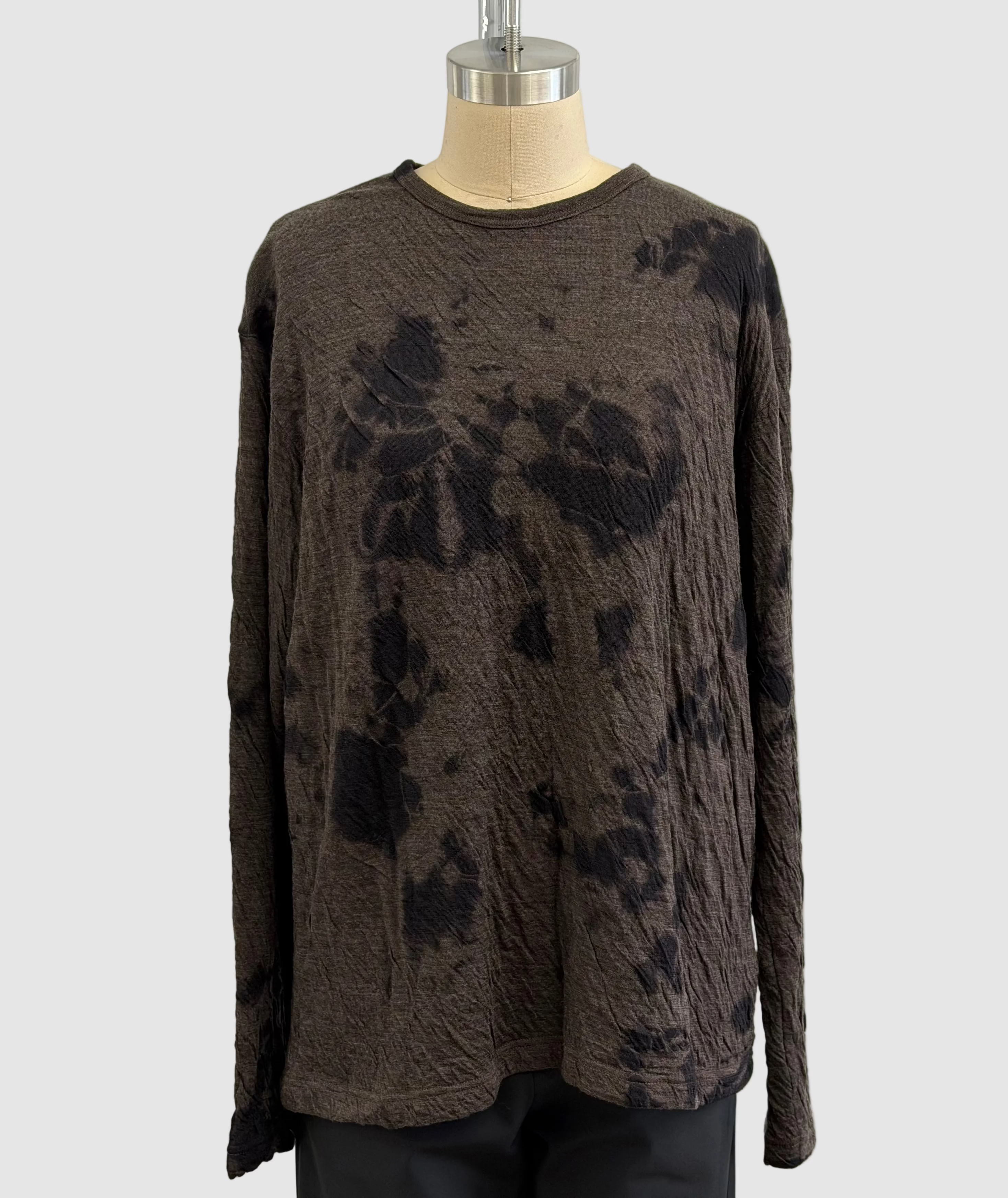 Suzusan Dual Layered Wool Cotton Jersey Long Sleeve Tee in Madara Shibori in Black/Raw Umber