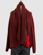 Suzusan Cashmere Seamless Upside-Down Cape in Shibori Card Bordeaux/Red
