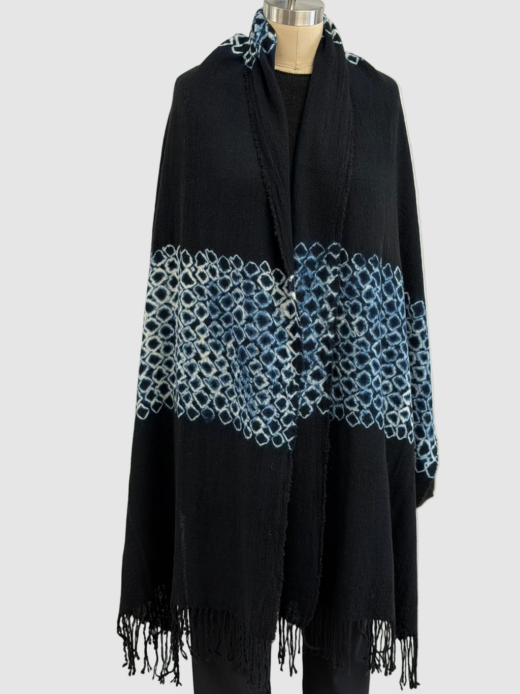 Suzusan Merino Wool Cashmere Hand Fringed Shawl Yatara Miura Shibori Border in Black/Ivory