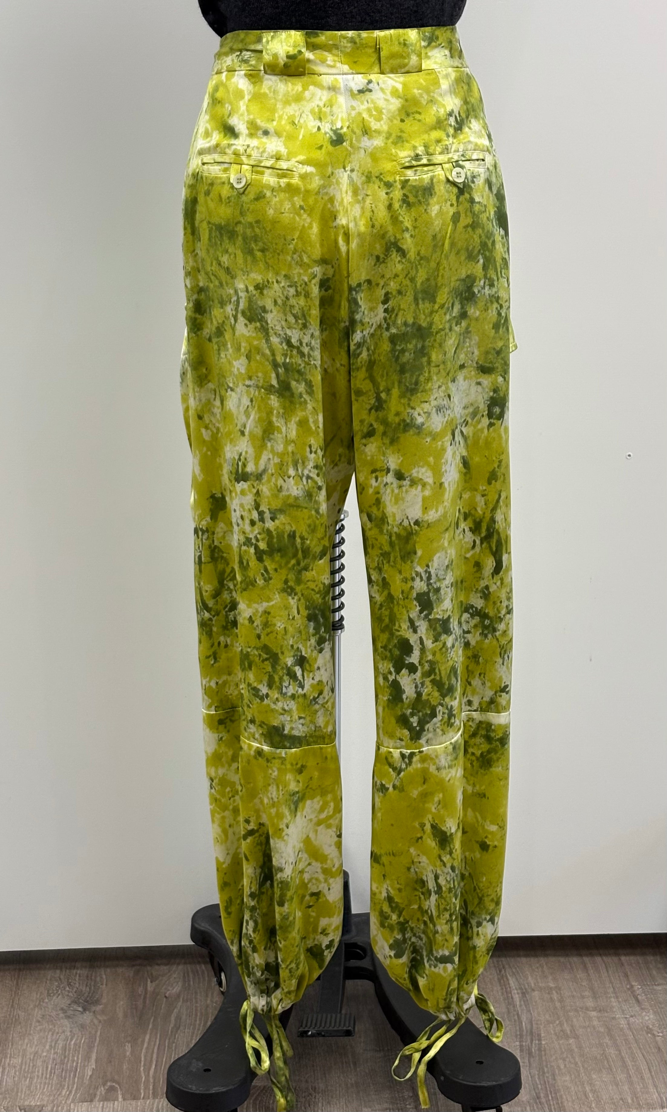 Avant Toi Silk Cargo Pant in Lime Camouflage