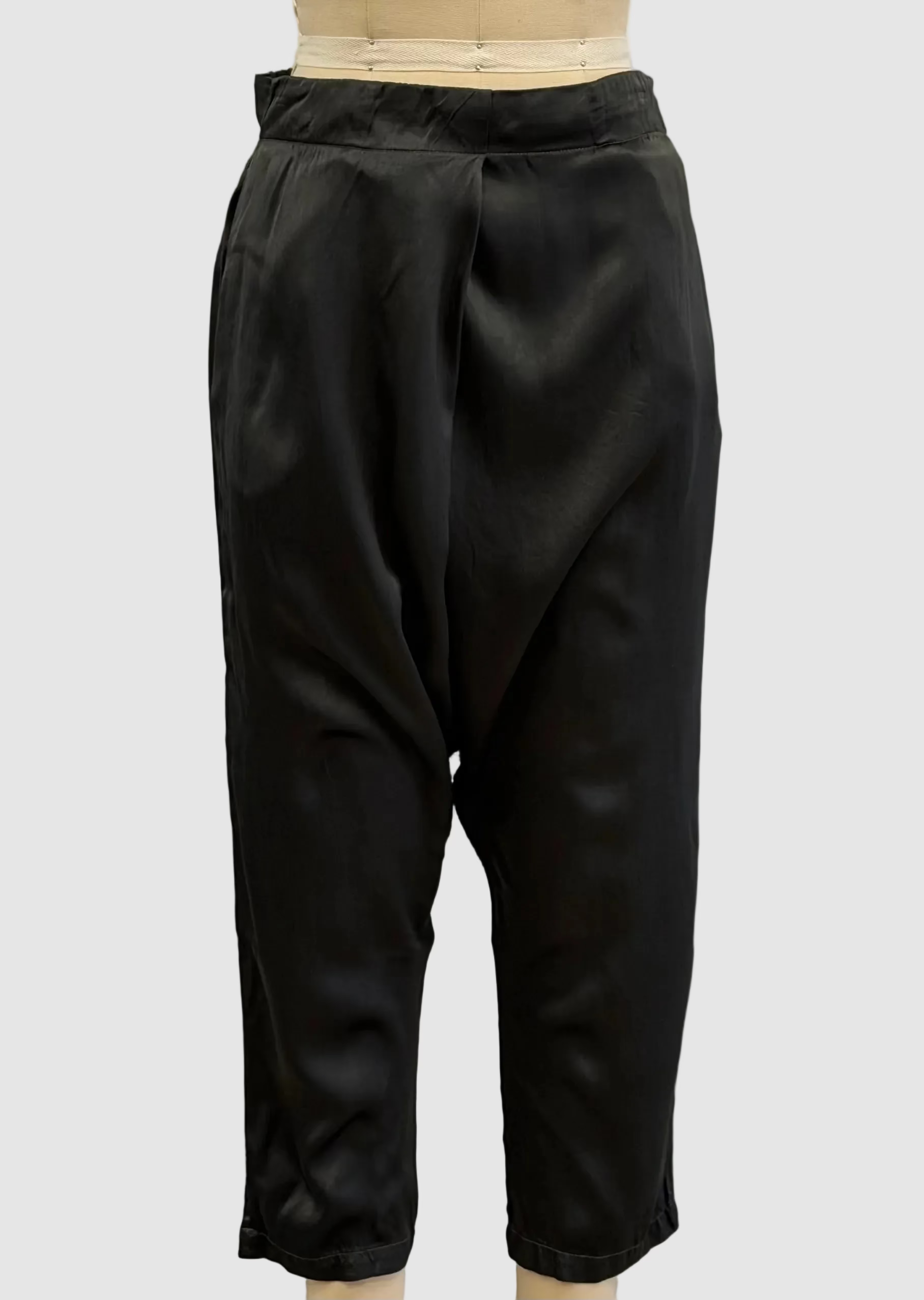 Jaga Saroul Pants in Olive