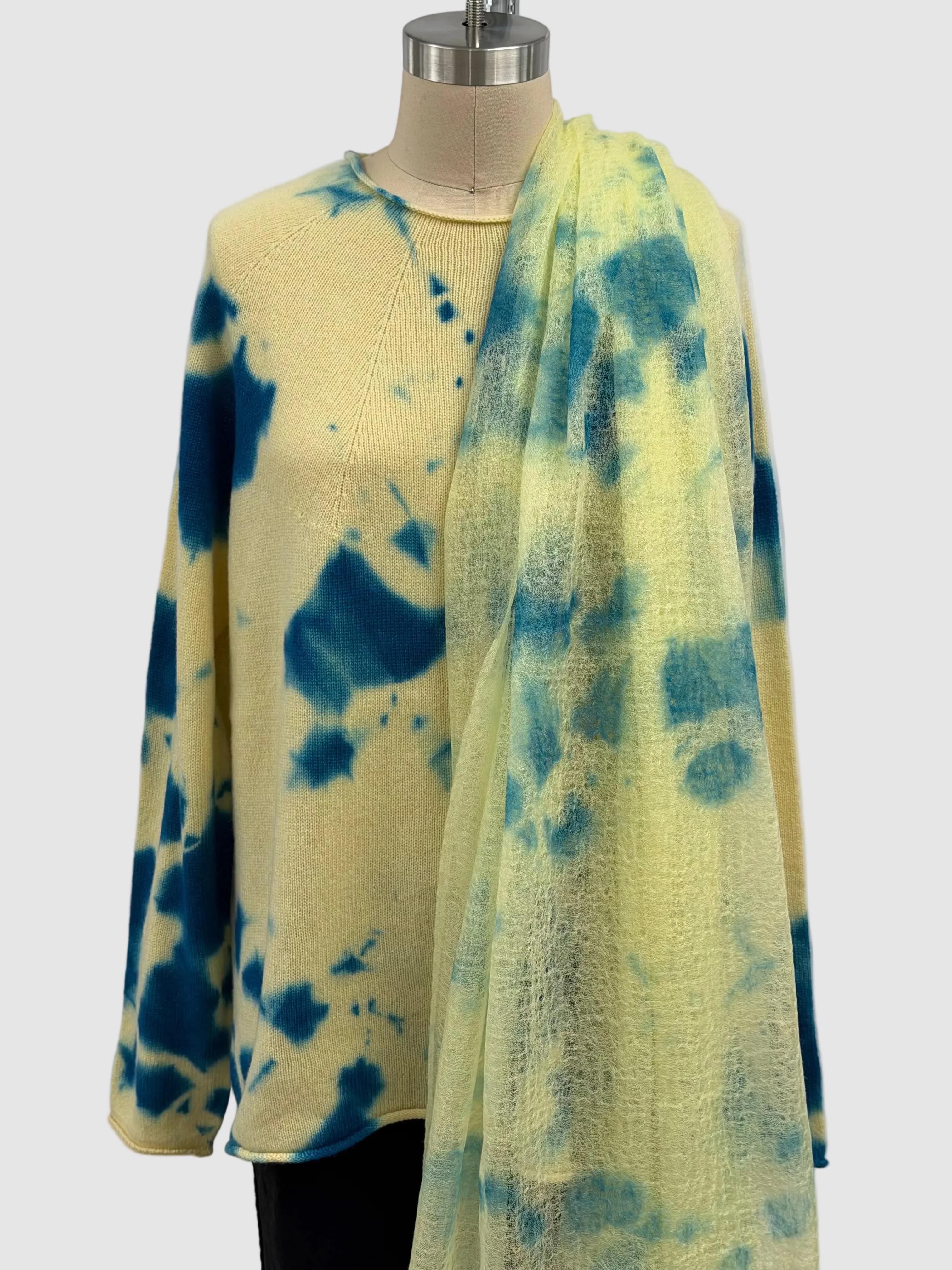 Suzusan Feather Weight Large Cashmere Shawl Buttercup & Marine Blue Madara Shibori
