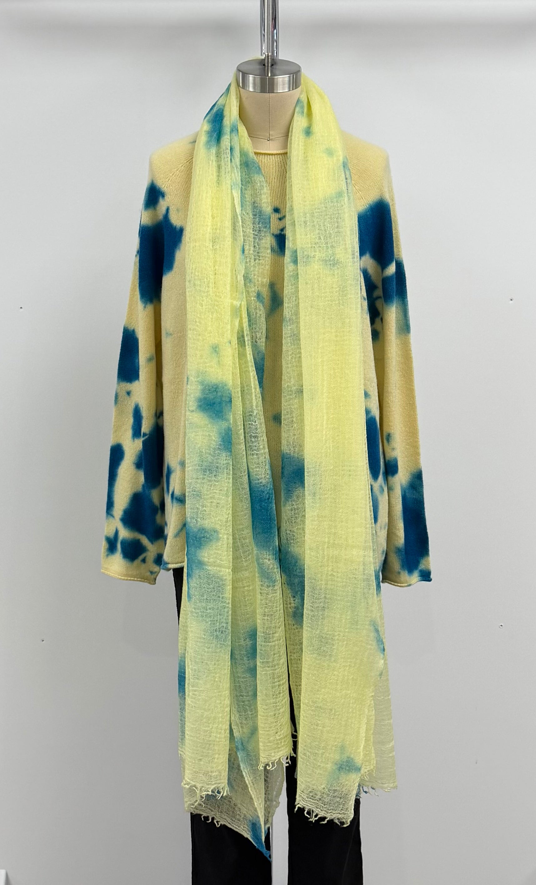 Suzusan Feather Weight Large Cashmere Shawl Buttercup & Marine Blue Madara Shibori