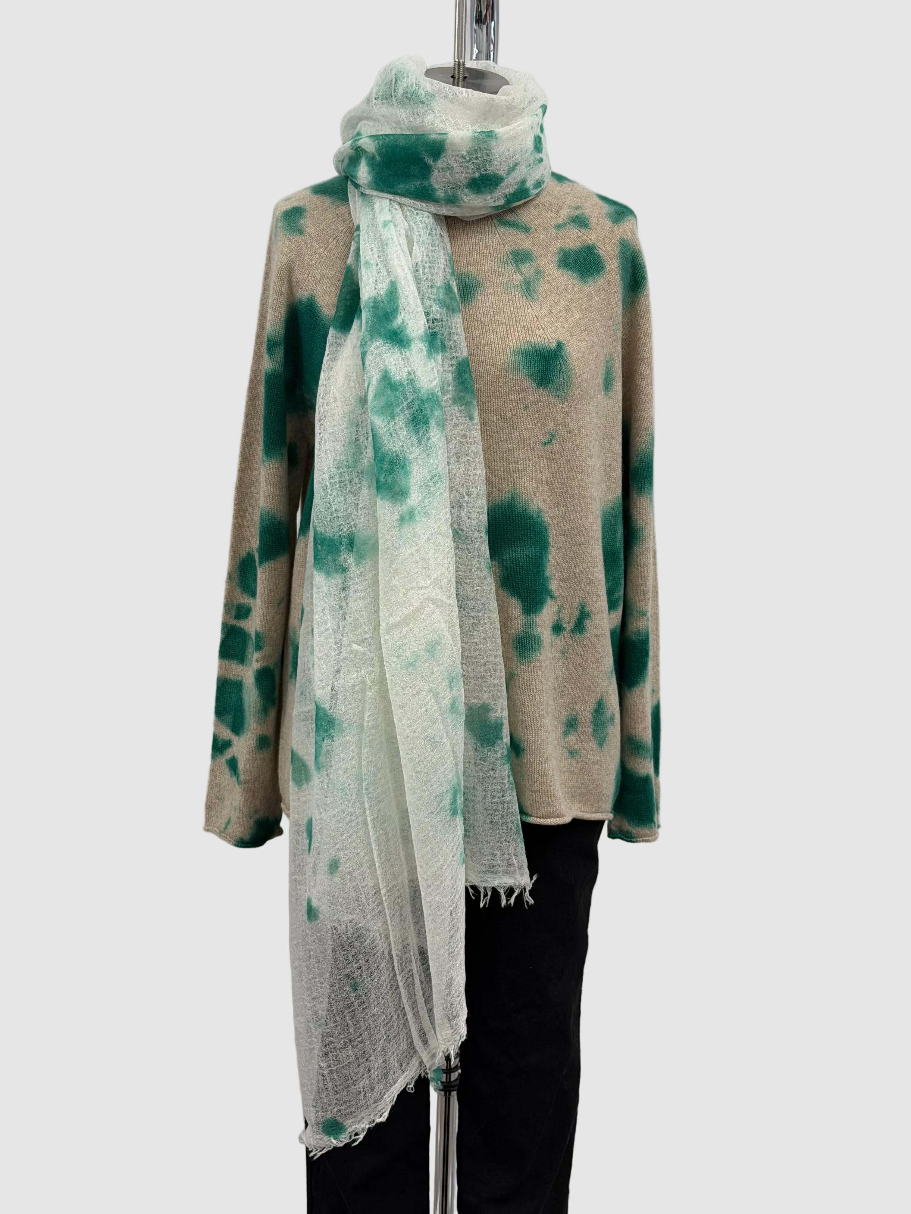 Suzusan Feather Weight Large Cashmere Shawl Green & White Madara Shibori