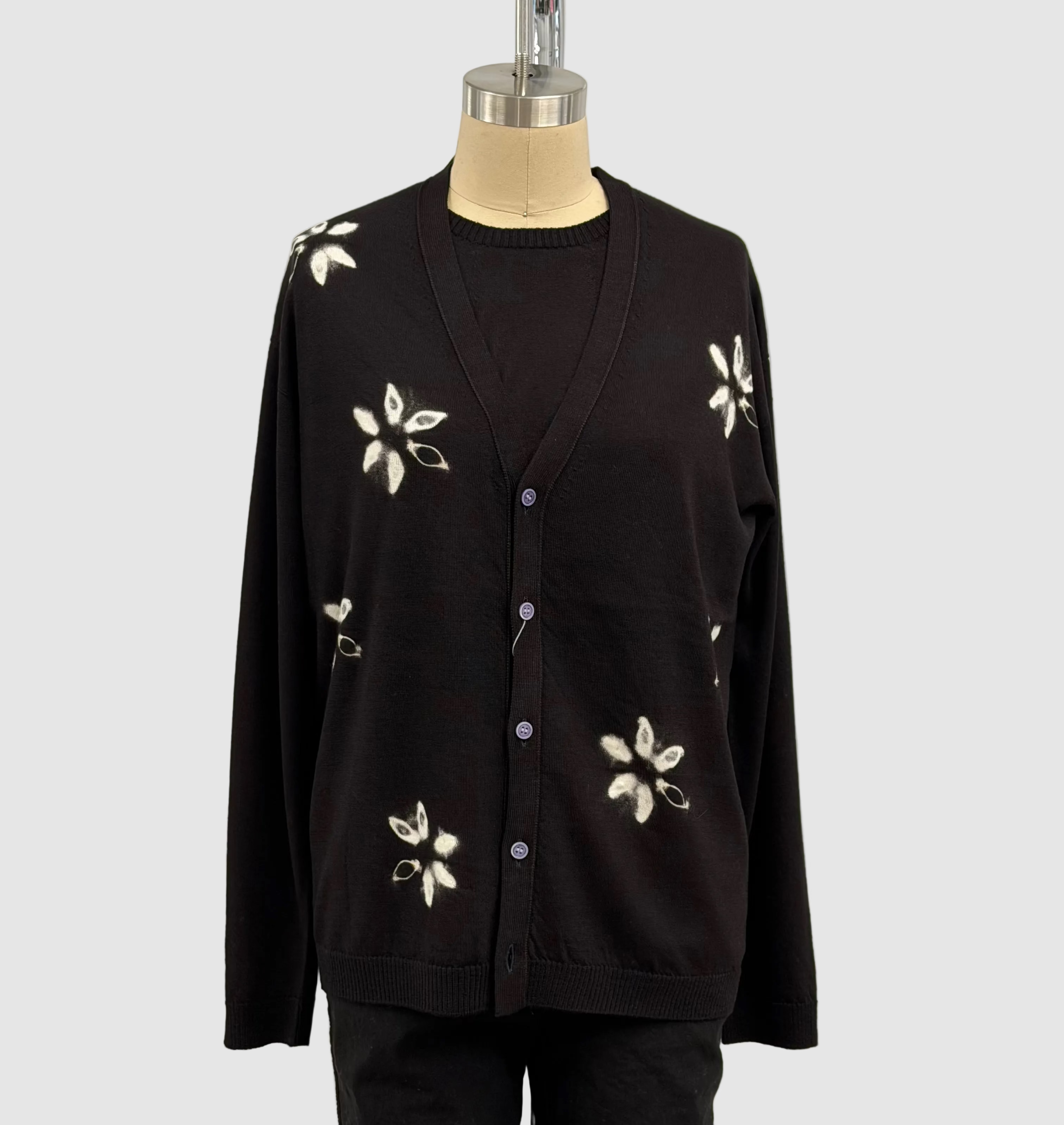 Suzusan Washable Merino Wool Cardigan Kochou Shibori Black & Natural White