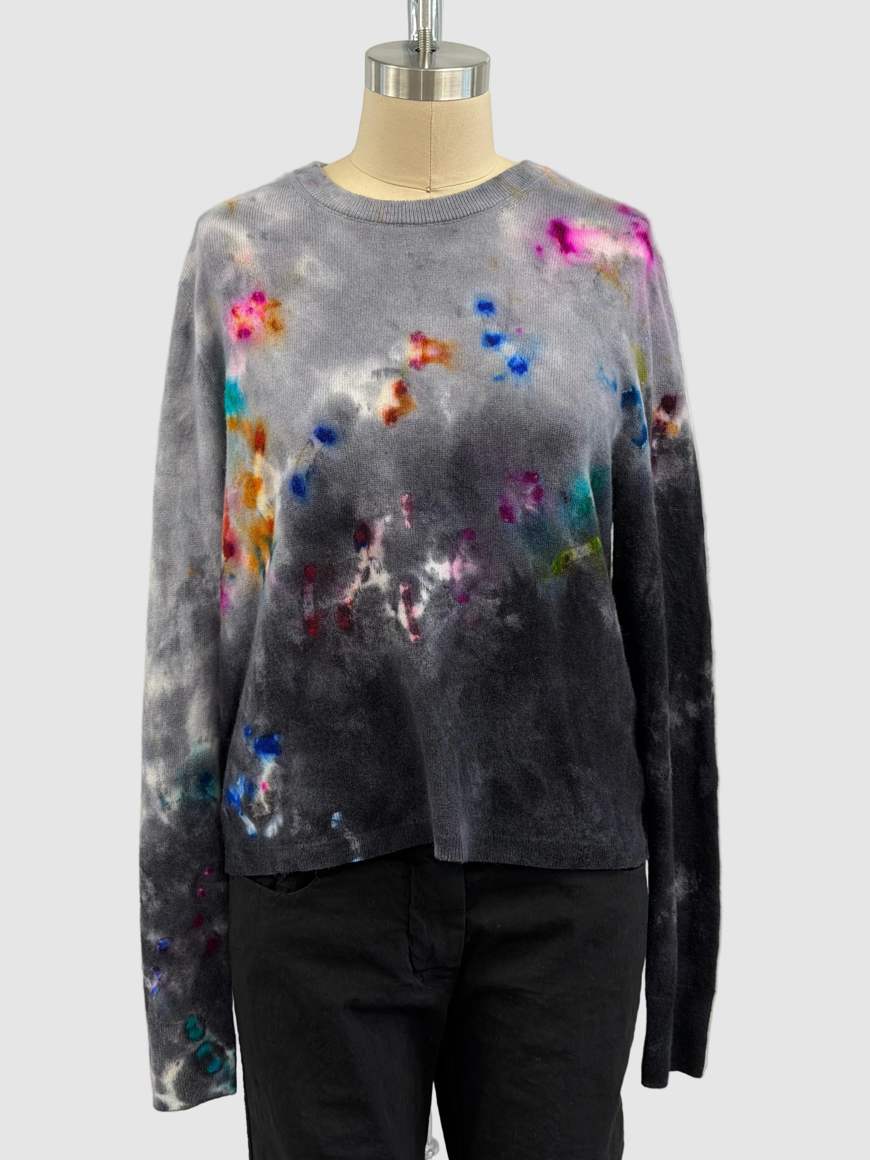 Galadriel Mattei Cashmere Crewneck Blossoms Sweater In Gray Black Multi Colored
