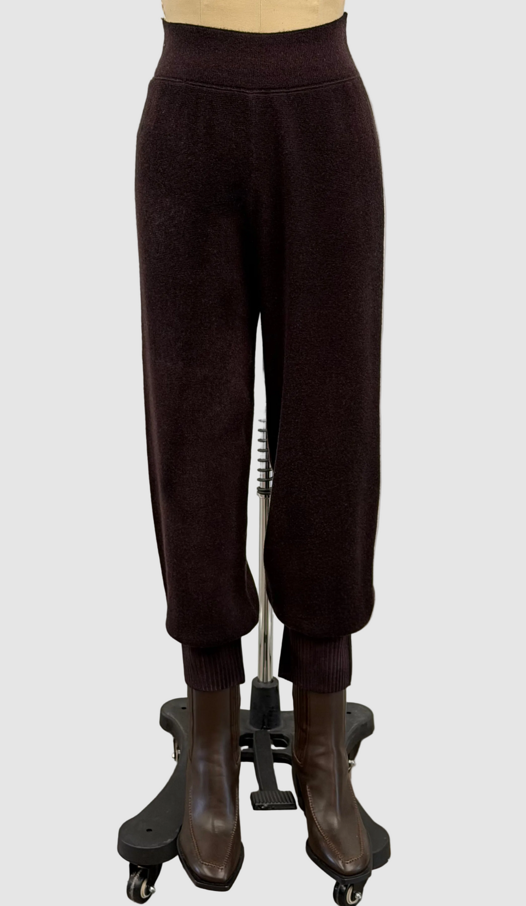 Avant Toi Cashmere & Wool Joggers in Nero Seppia