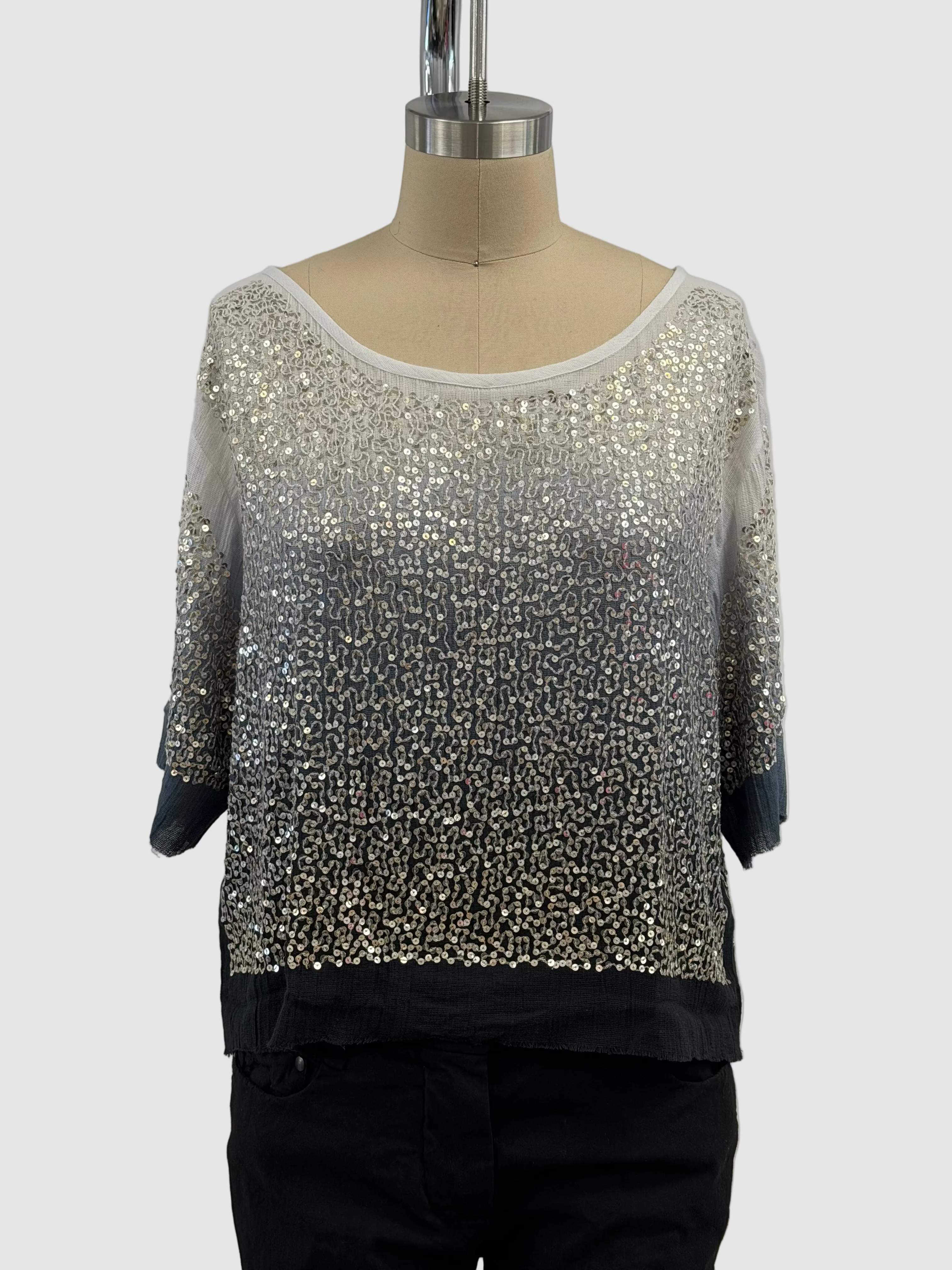 Lars Andersson Cropped Boatneck Sequin Tee Shirt In Black Ombré