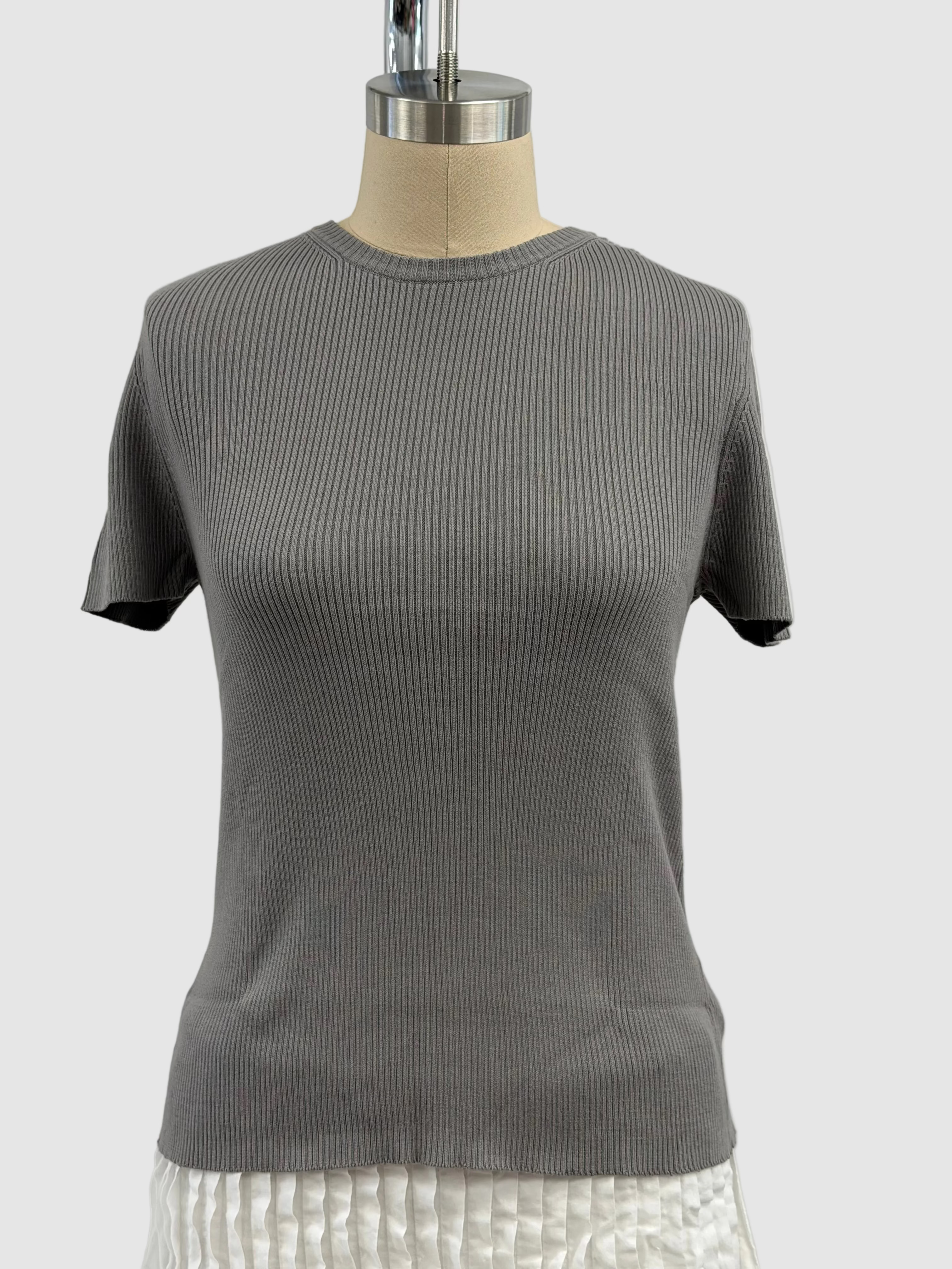 Lars Andersson Organic Cotton Short Sleeve Crew Neck Top In Cement