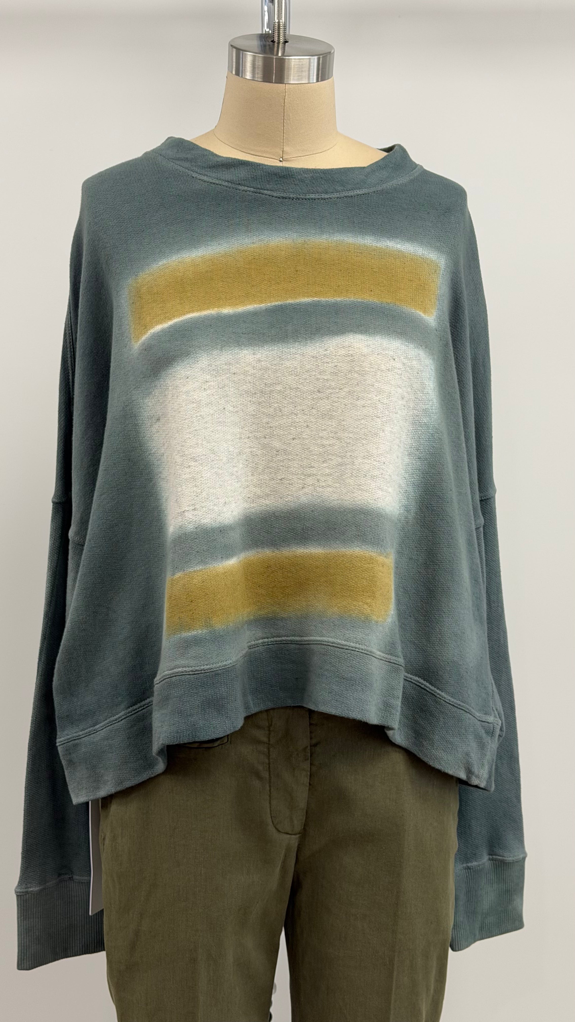 Gilda Midani Square Long Sleeve Sweatshirt in Khaki White Zone