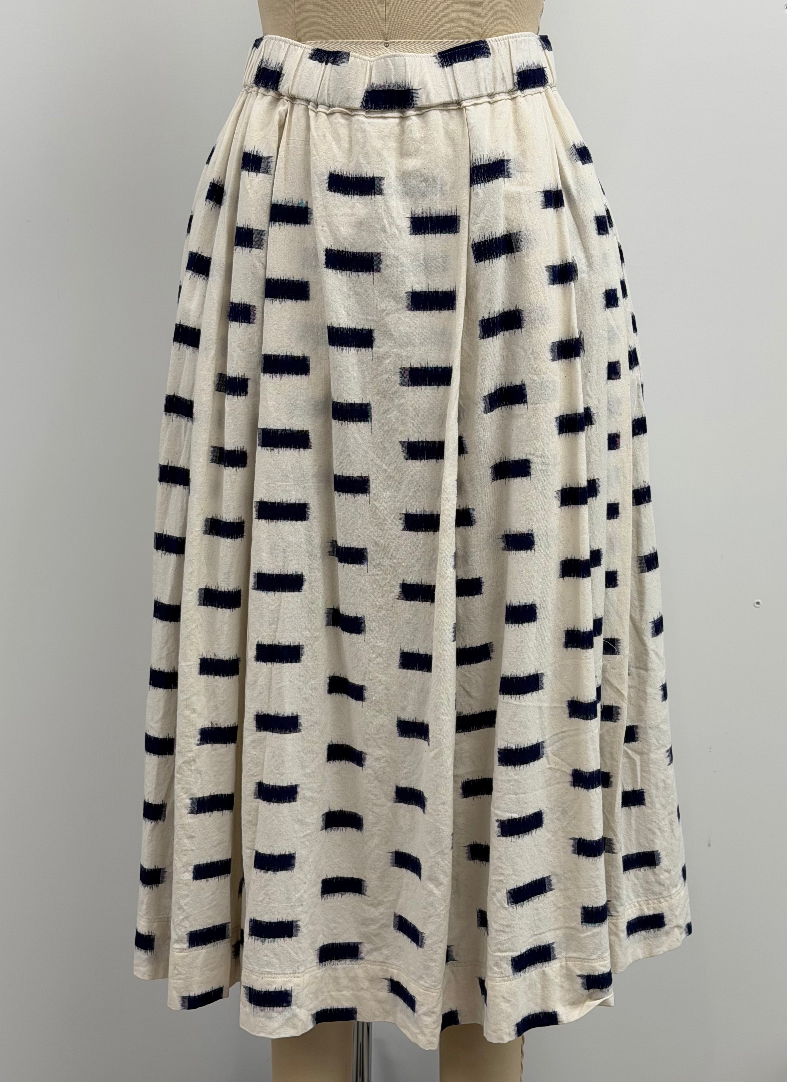 Uqnatu Ikat Skirt in Ivory and Navy