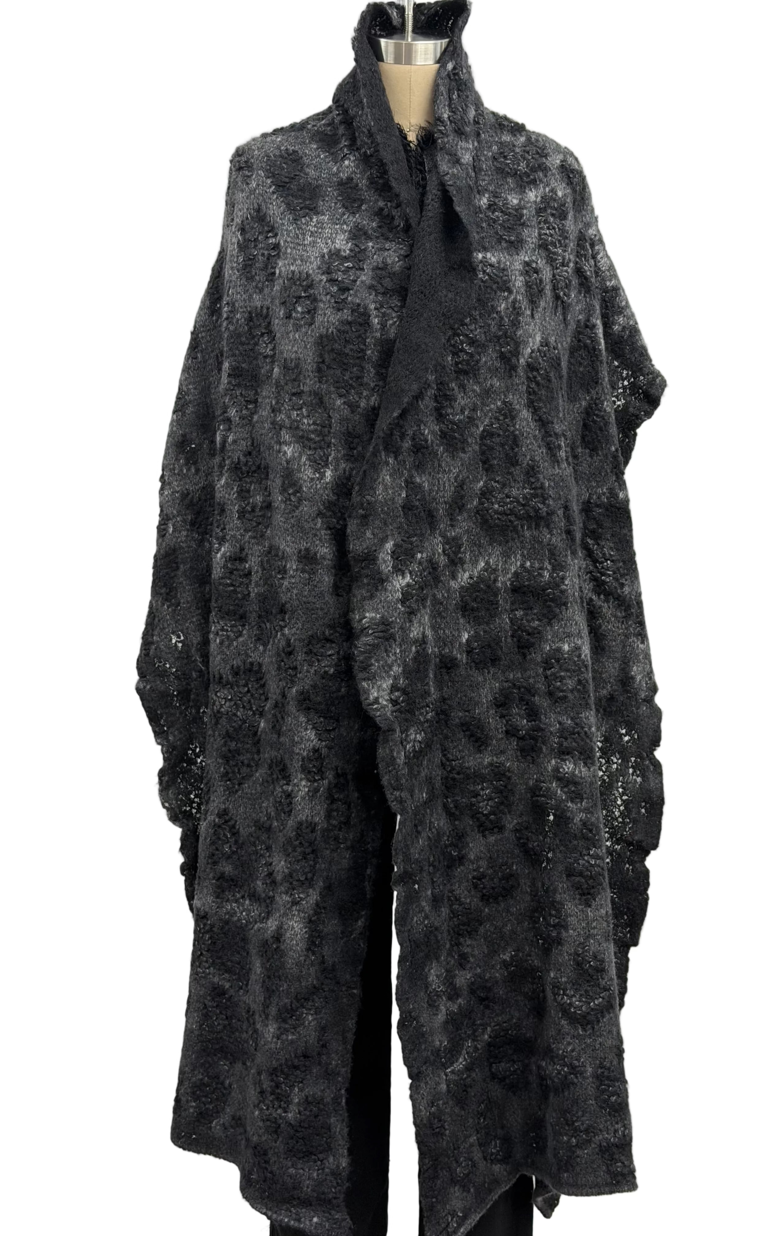 Avant Toi Hand-Painted Cashmere & Alpaca Leopard Jacquard Scarf in N/Nero