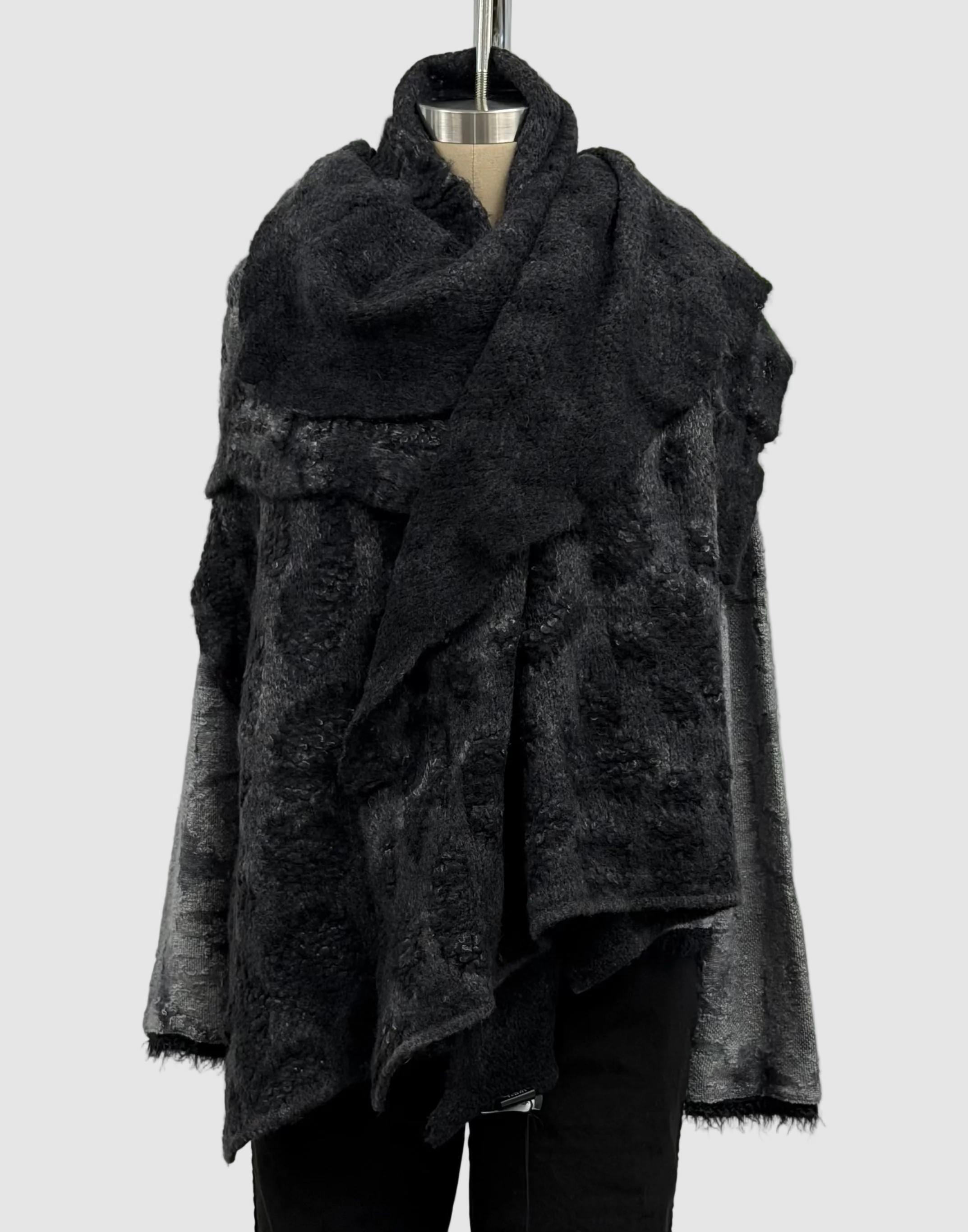 Avant Toi Hand-Painted Leopard Jacquard Scarf in Nero