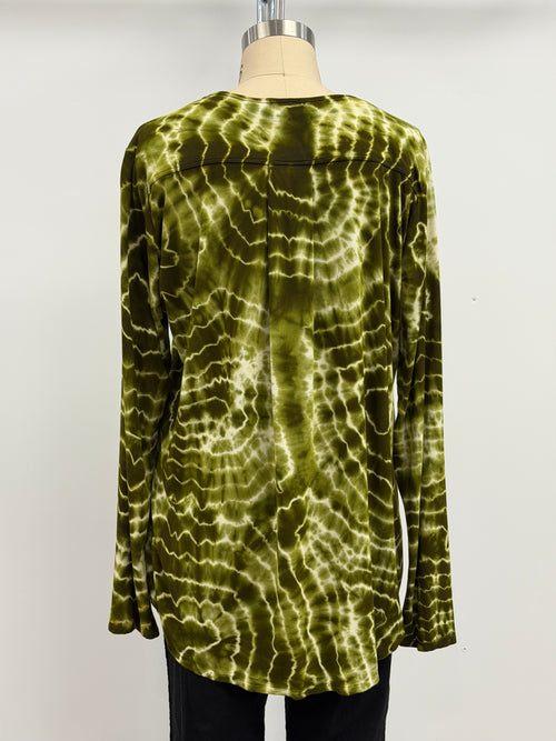 Annie Turbin High-Low Long Sleeve Top in Super Green Tie Dye