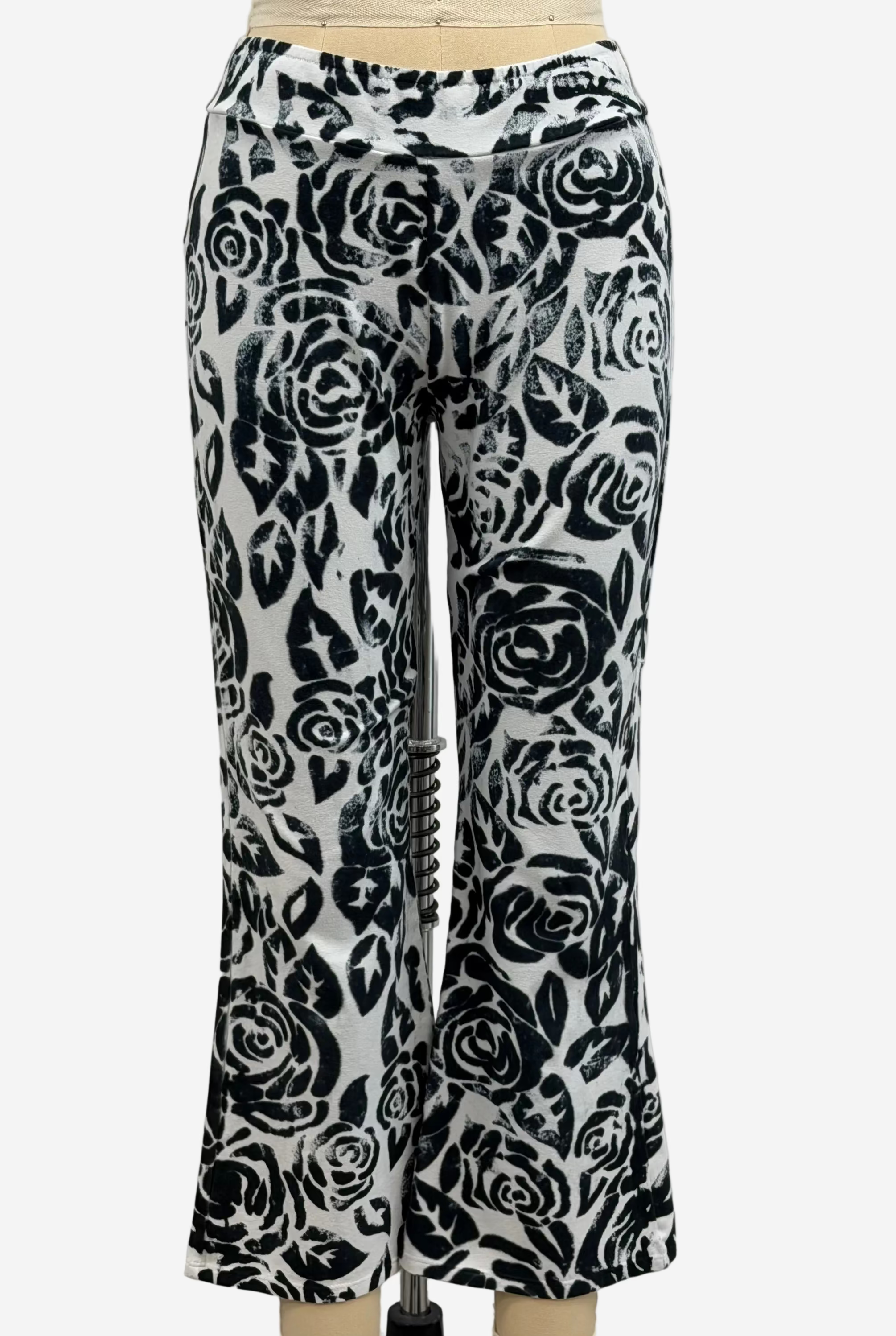 Annie Turbin Cropped Flare Pant in Black/White Hand-Printed Roses
