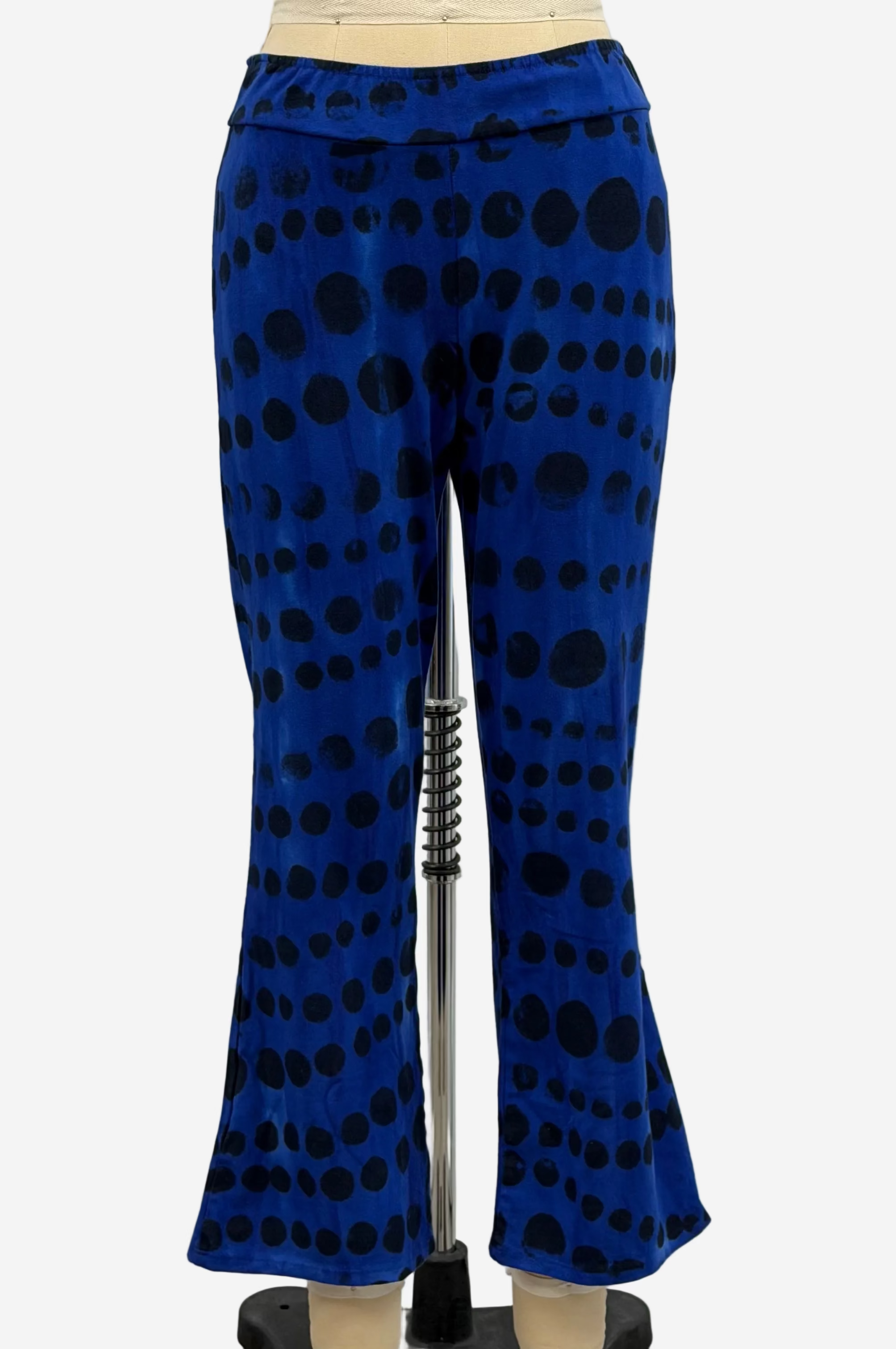 Annie Turbin Cropped Flare Pant in Electric Blue/Black Dot