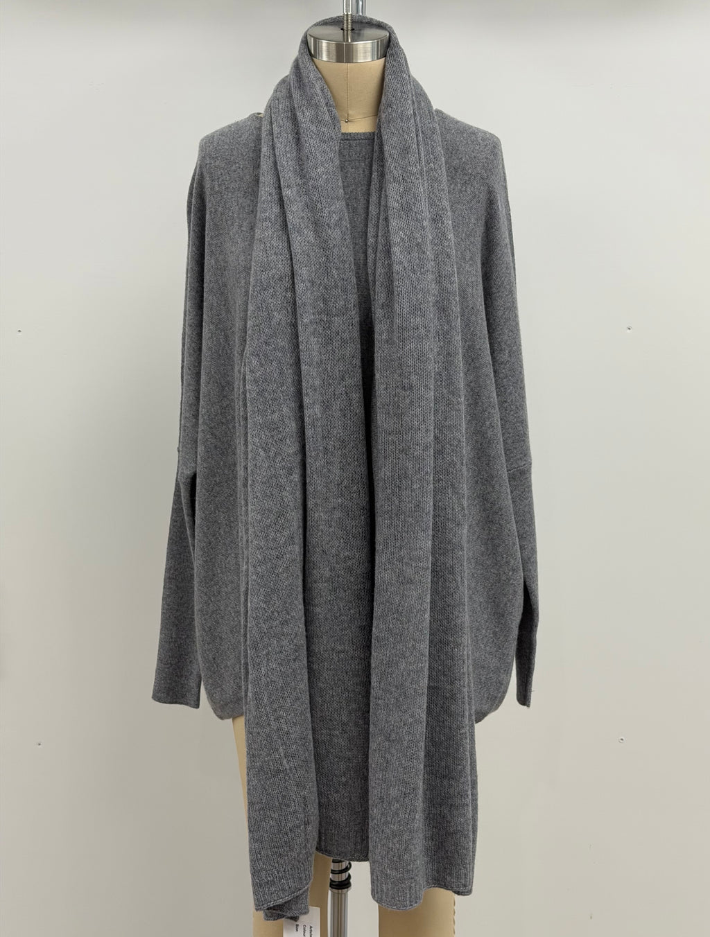 Peter O. Mahler Cashmere Scarf in Gray