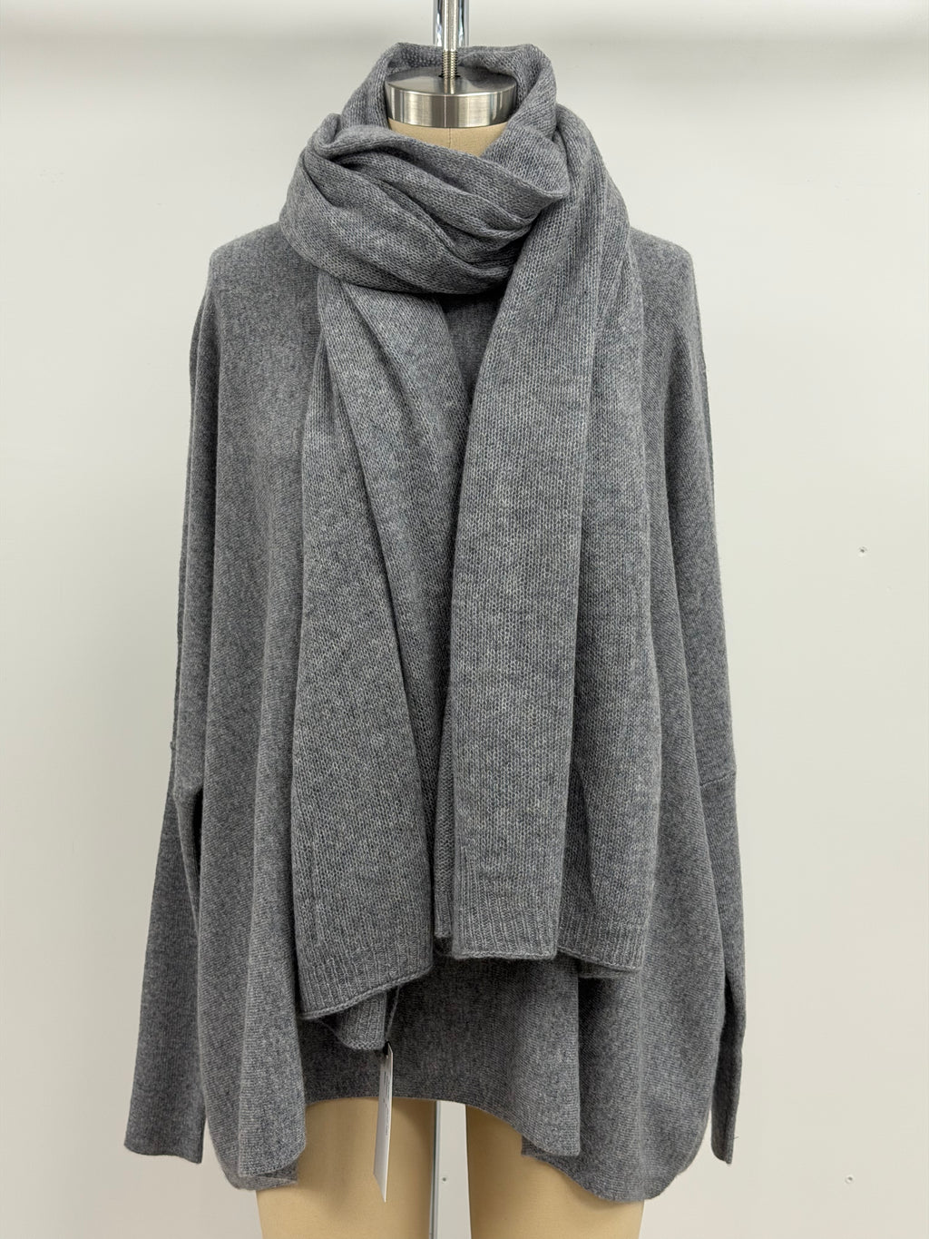 Peter O. Mahler Cashmere Scarf in Gray