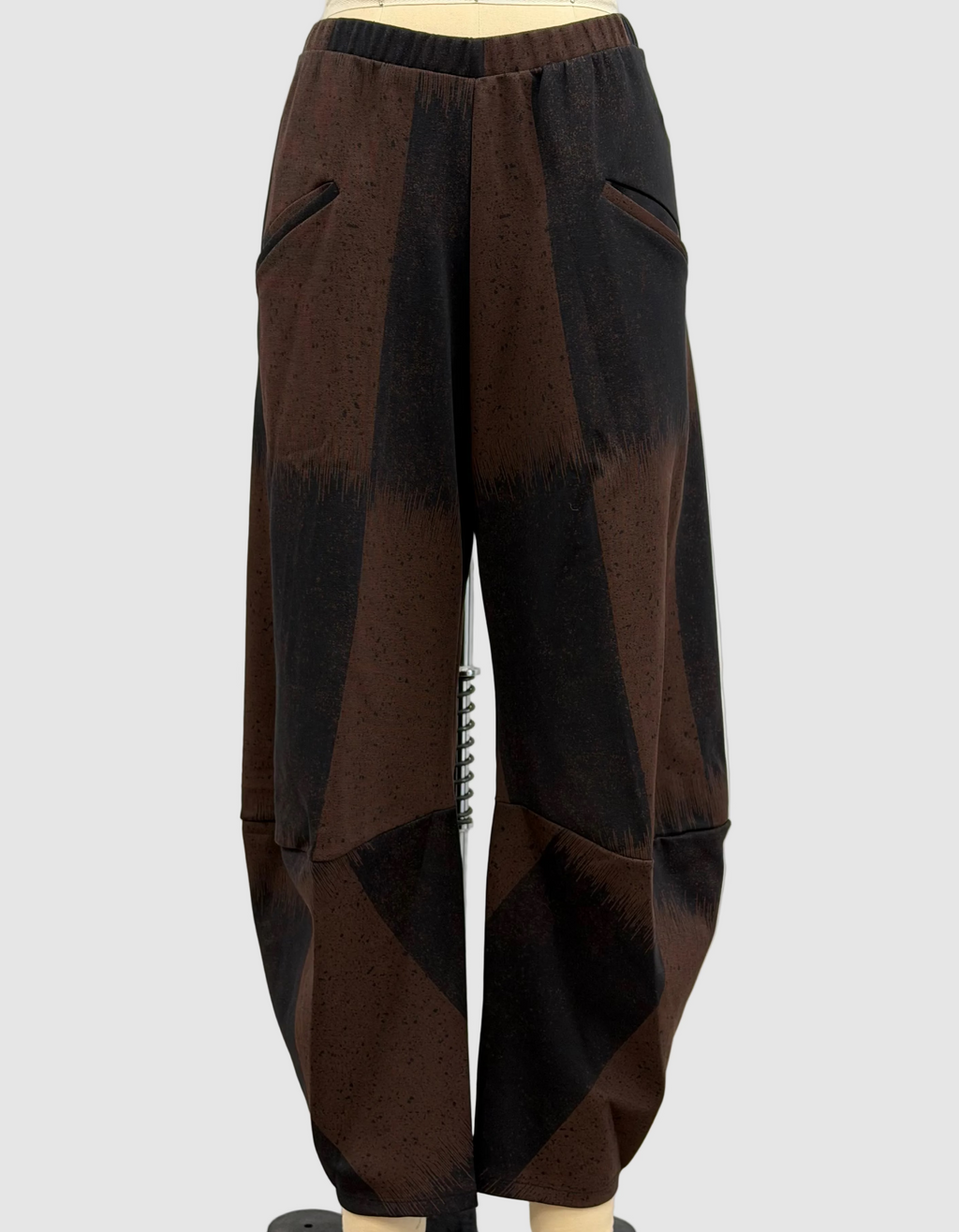 Matthildur Milano Pants in Black Print