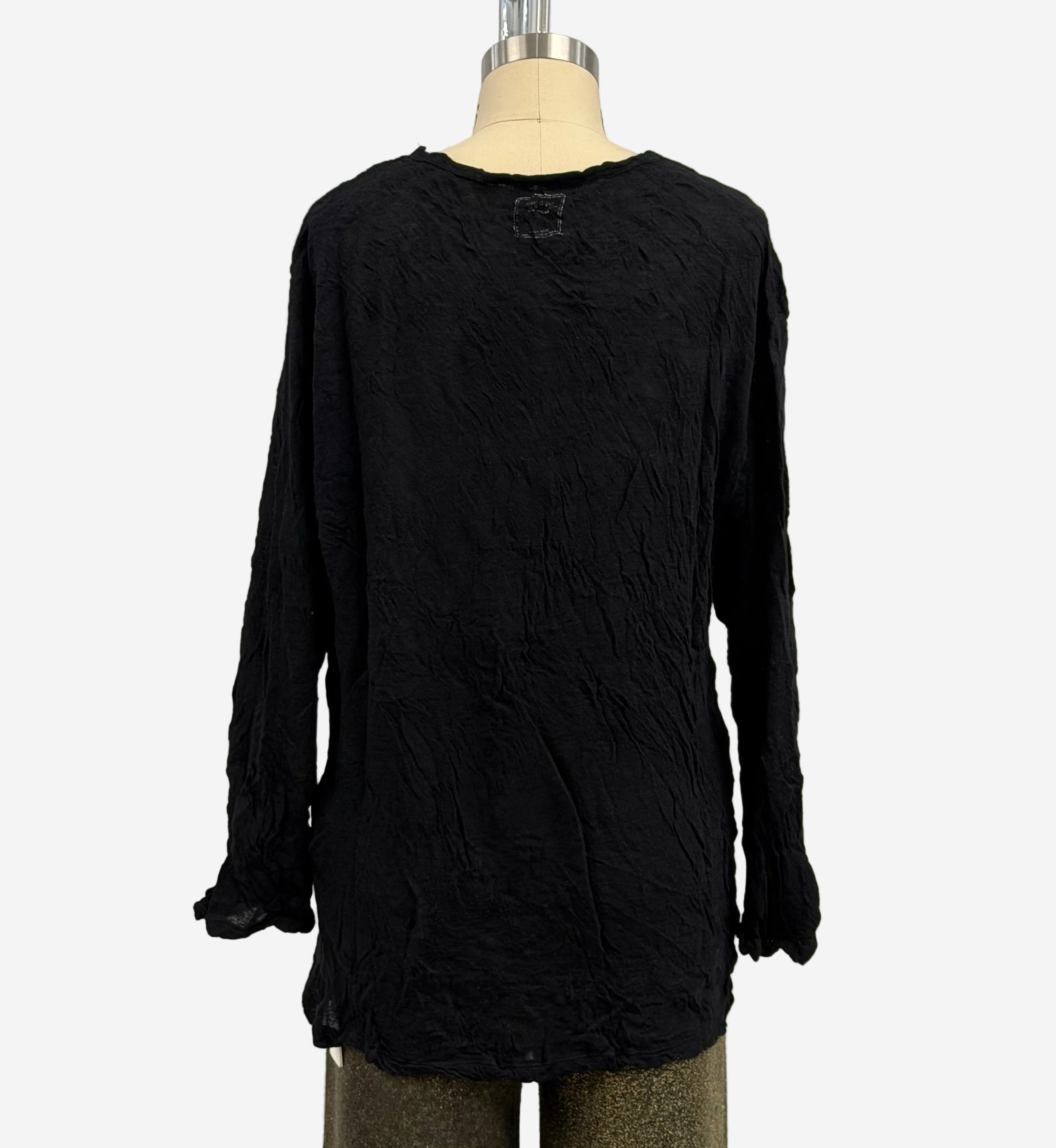 Pas De Calais Crinkle-Finish Wool Gauze Jersey Crewneck Pullover in Black