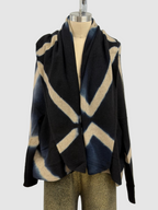Suzusan Cashmere Seamless Upside-Down Cape in Itajime Shibori X Black/Sand