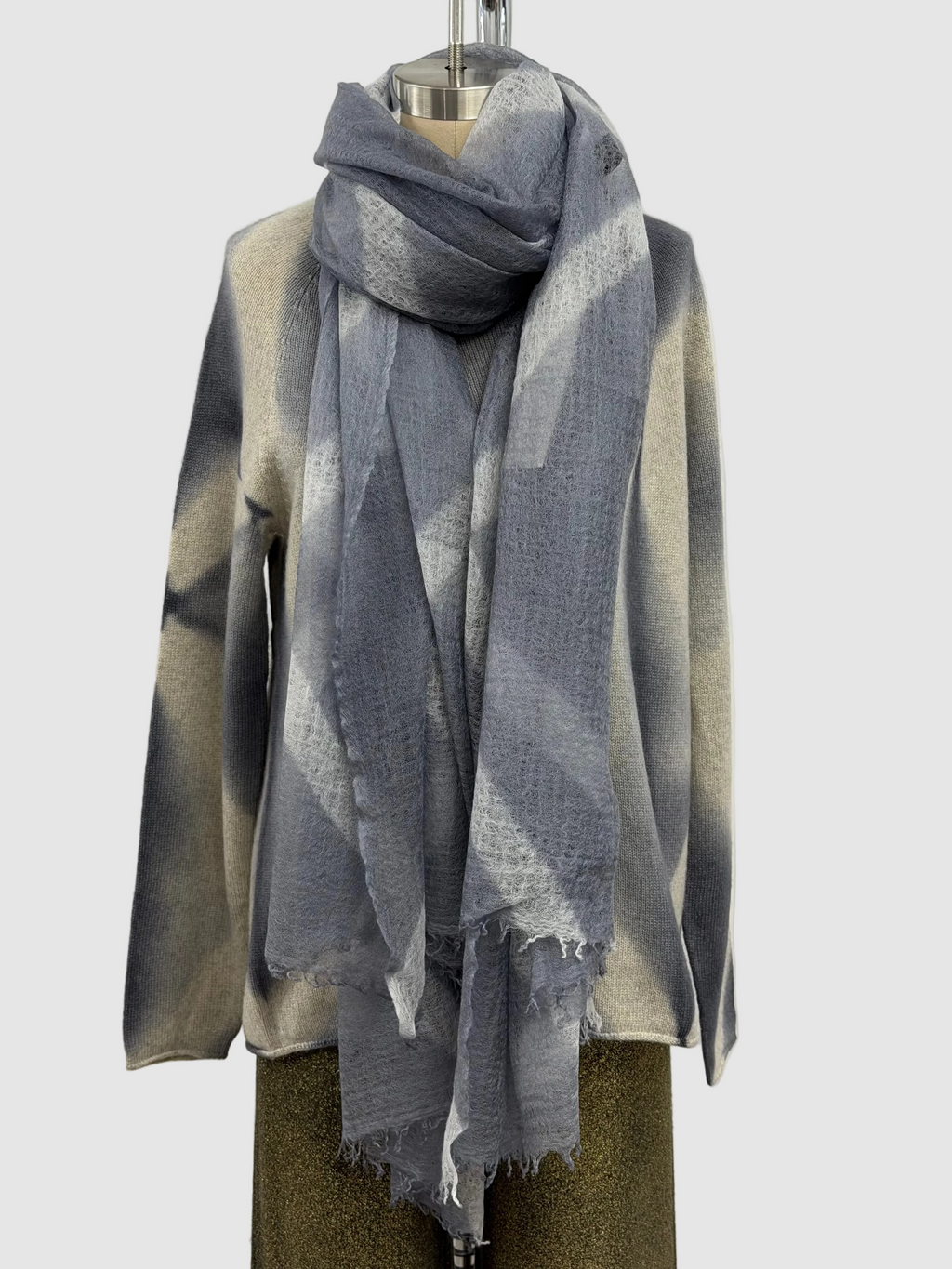Suzusan Hand Woven Feather Weight Large Cashmere Shawl in Itajime Shibori X Silver Gray/Light Gray