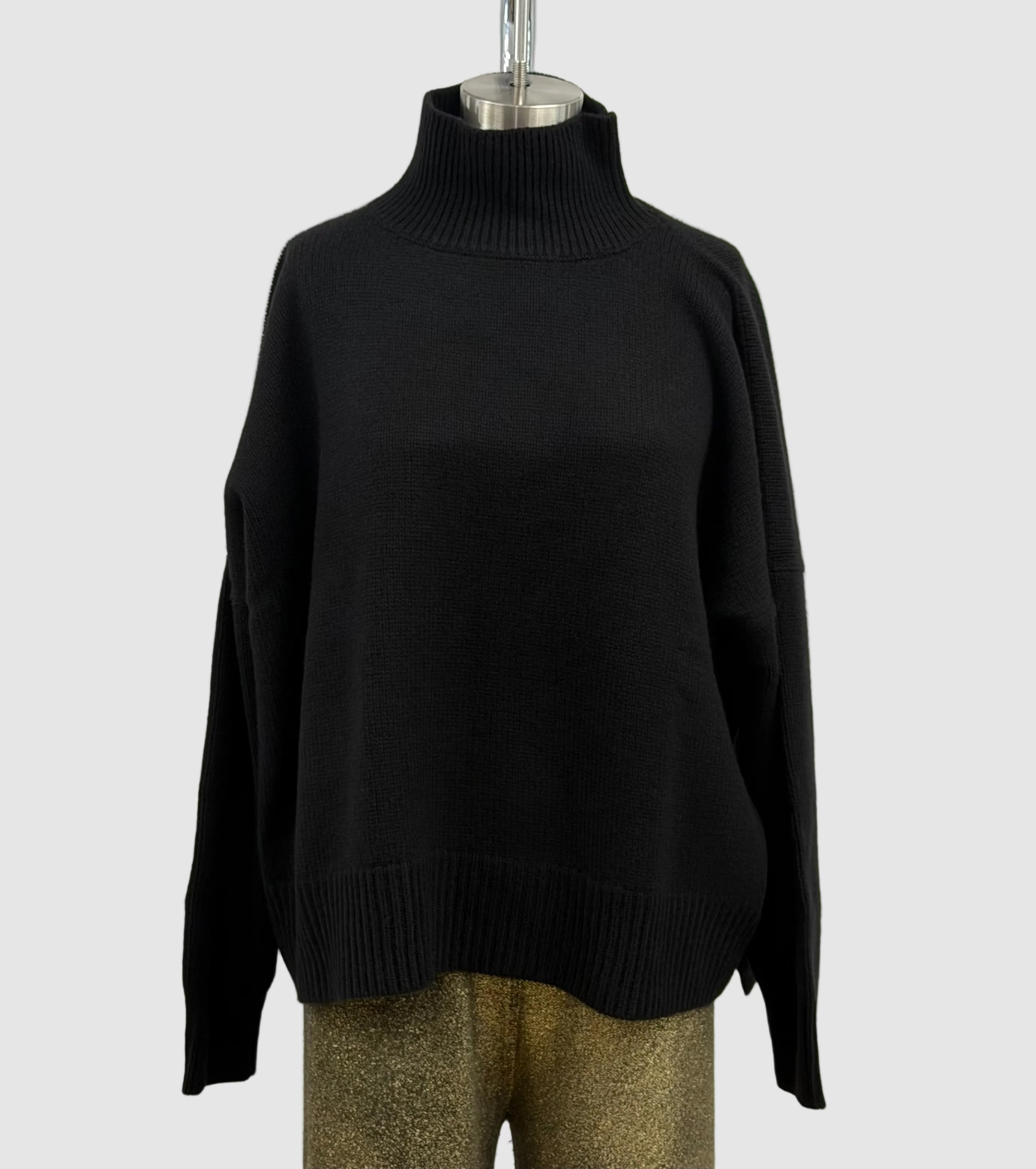Oyuna Kaila Cashmere Sweater in Black