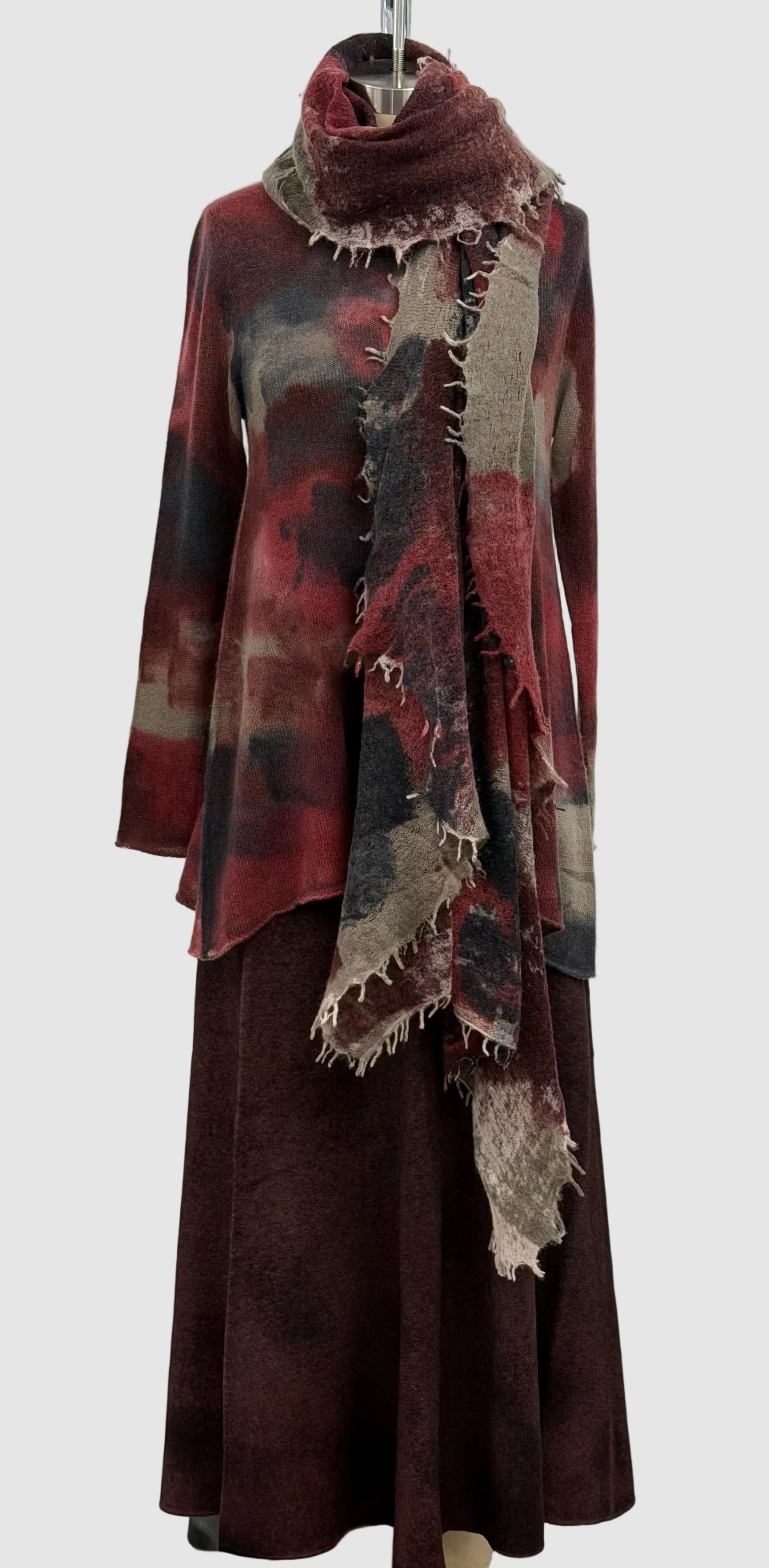 Avant Toi Hand-Painted Ultralight Cashmere Wool Needle Stitch Flared Skirt in N/ Bordeaux