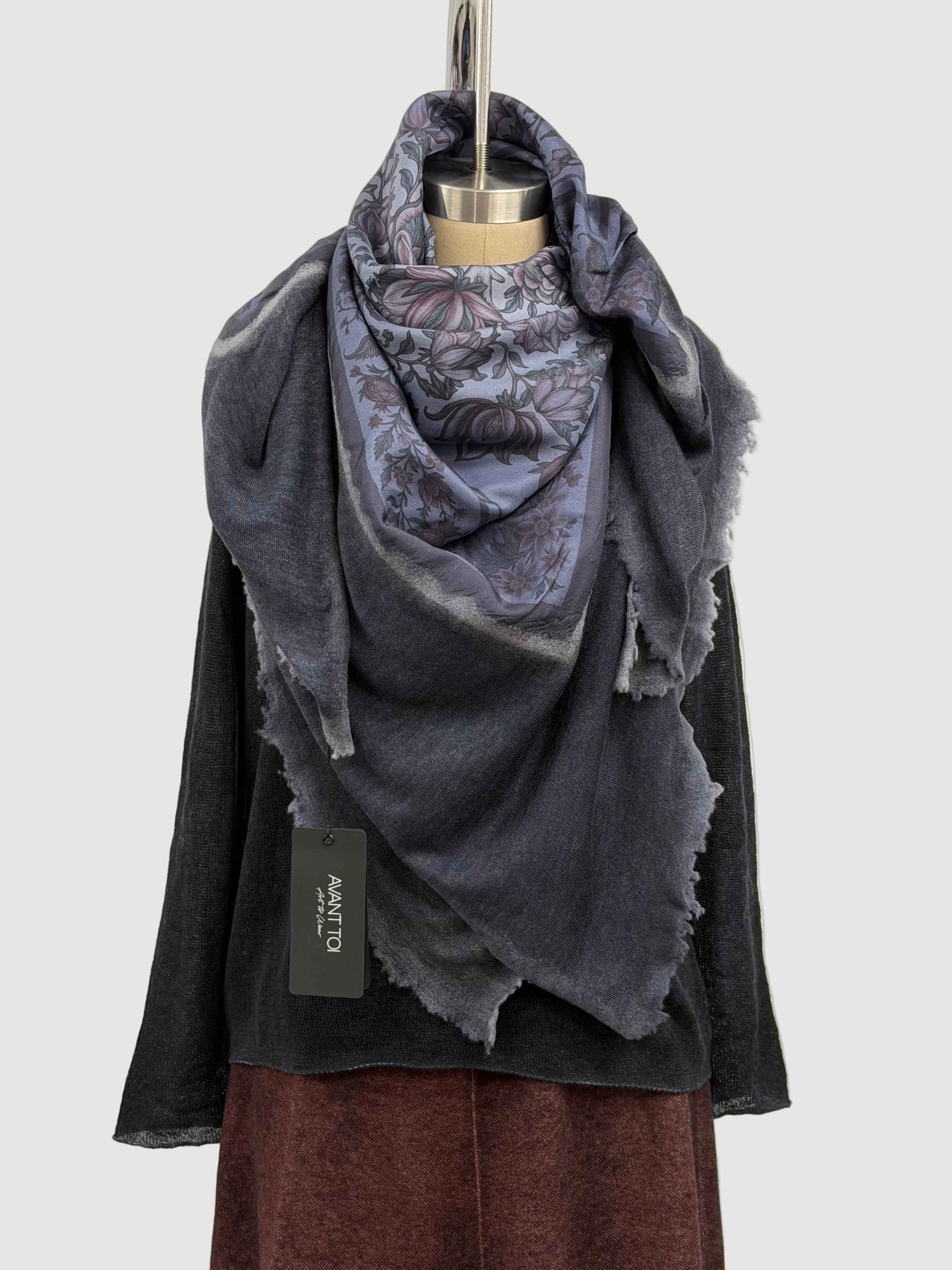 Avant Toi Hand-Painted Pomegranate Print Foulard Scarf With Destroyed Edges in N/Blu Navy