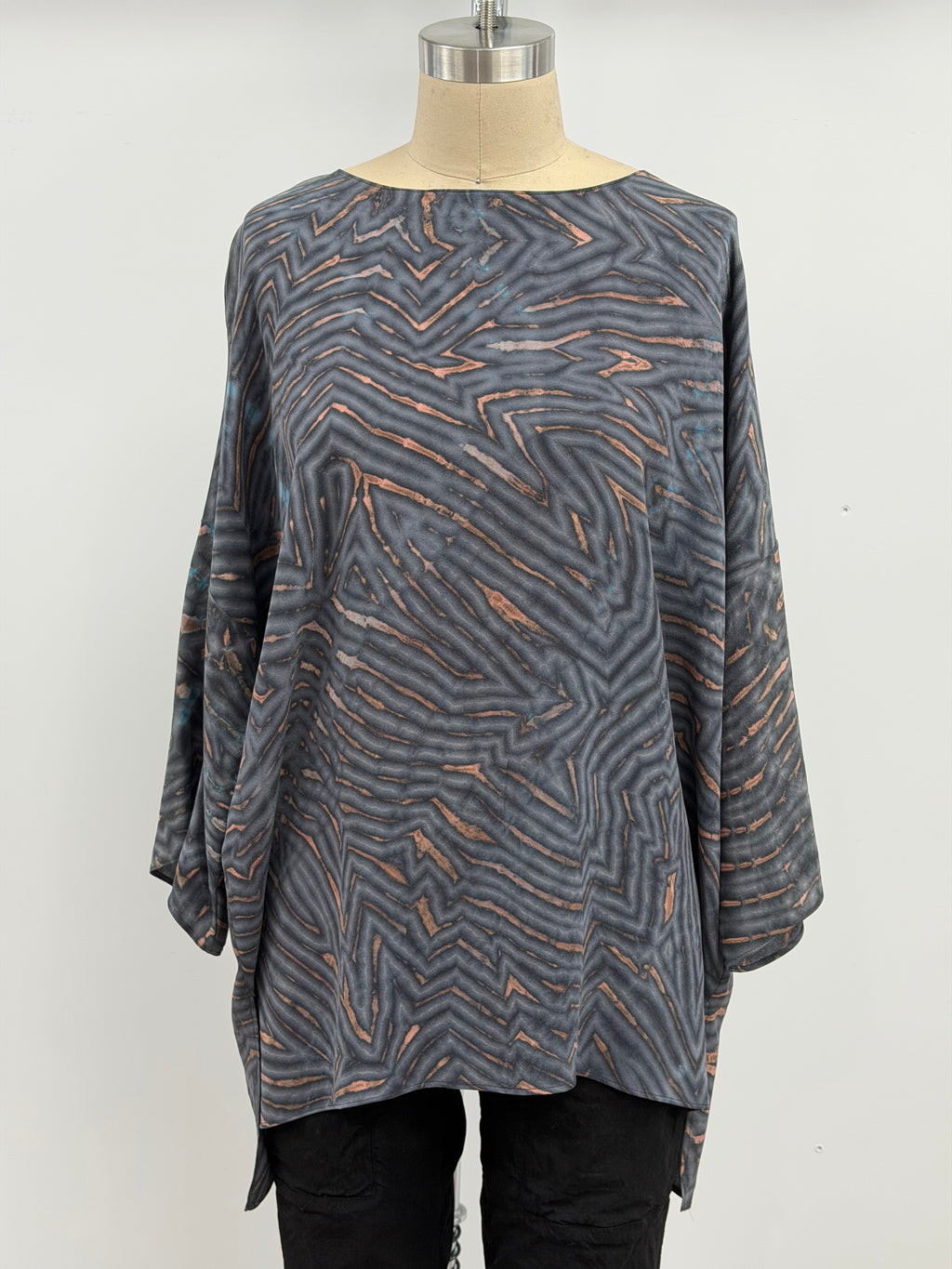 Carter Smith Shibori Mary Top with Scarf in Blue, Gray, and Salmon