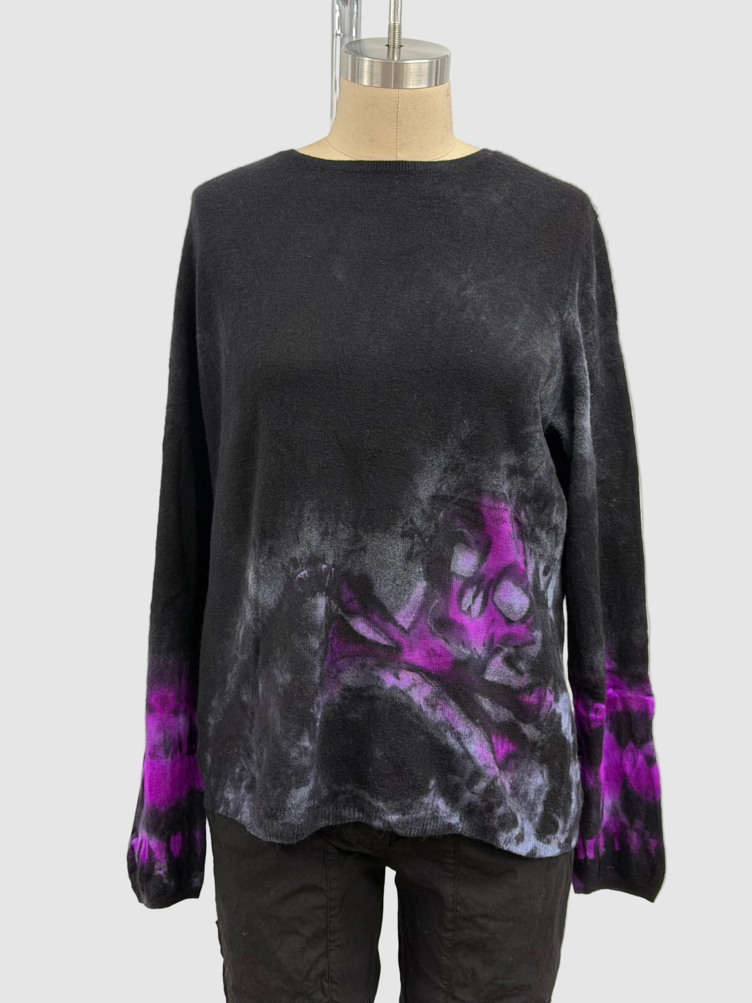 Galadriel Mattei Hand-Dyed Cashmere Pullover Sweater Skull with Bones in Black and Pink