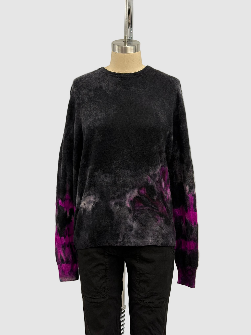 Galadriel Mattei Hand-Dyed Cashmere Pullover Sweater Skull with Bones in Black and Pink