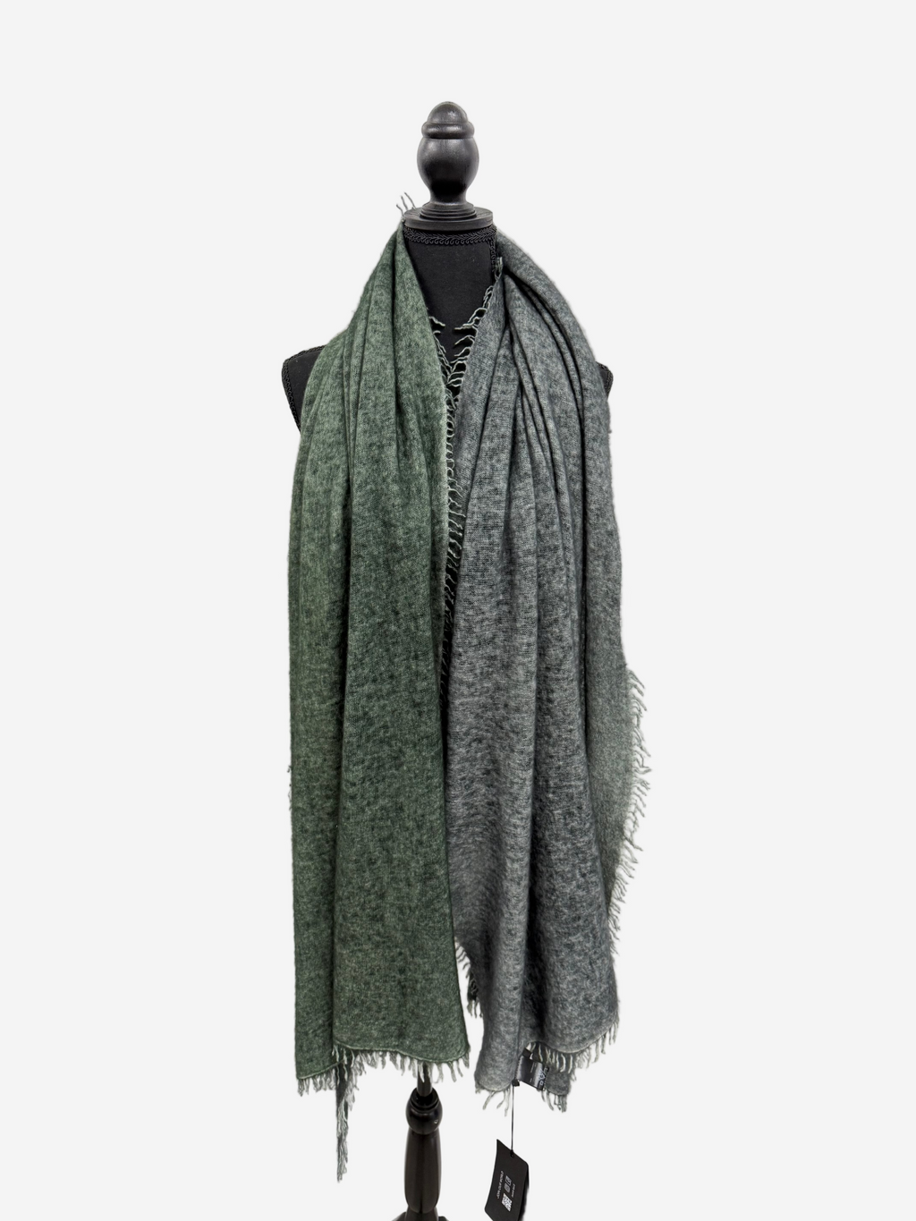 Avant Toi Bi-Color Cashmere Stola in Nero/Bosco