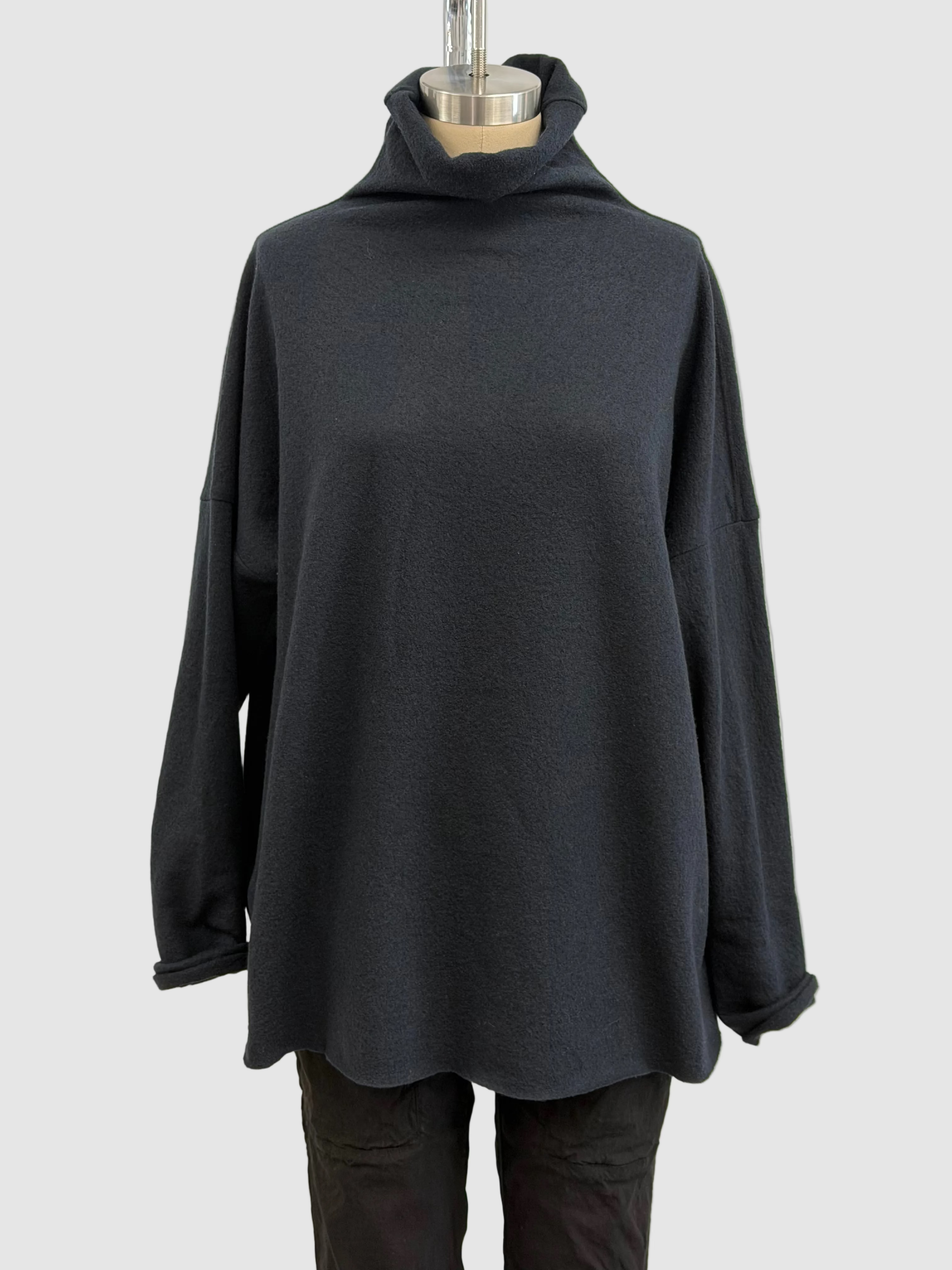 Katharina Hovman Rolli Top in Black