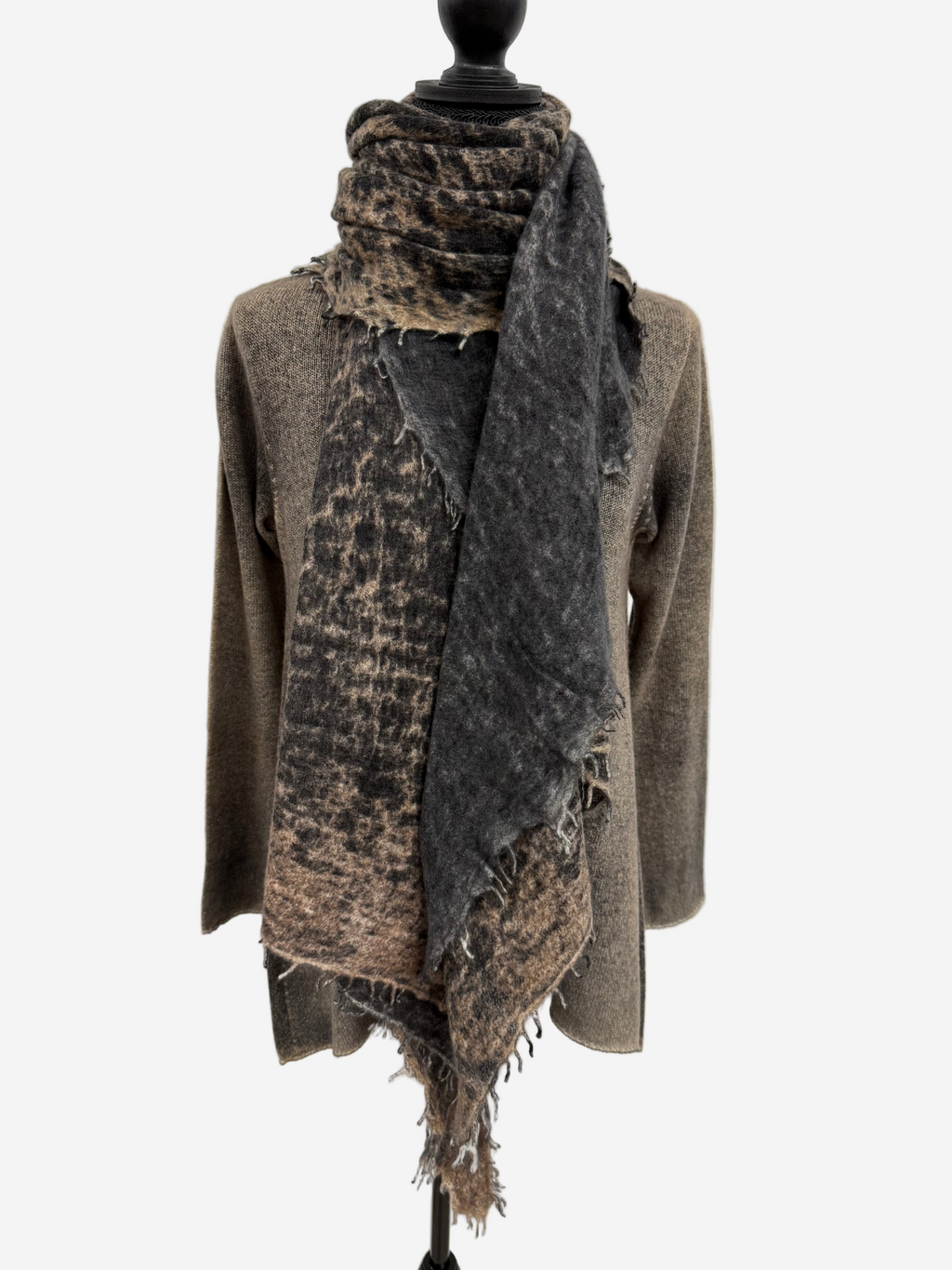 Fissore Bruco 12 Lightweight Cashmere Pullover Sweater in Sand