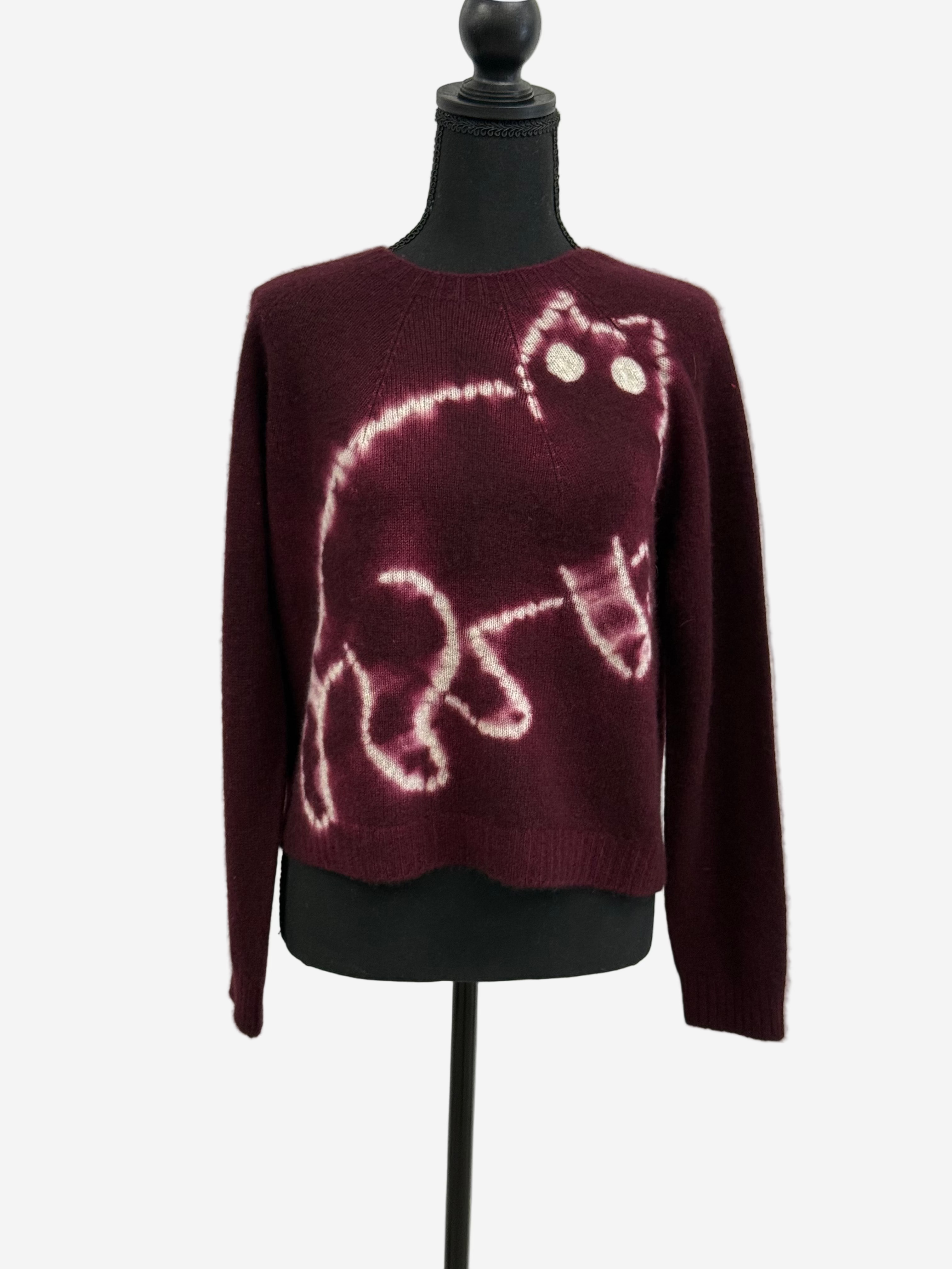 Cashmere Seamless Short Pullover in Dark Purple/Light Gray