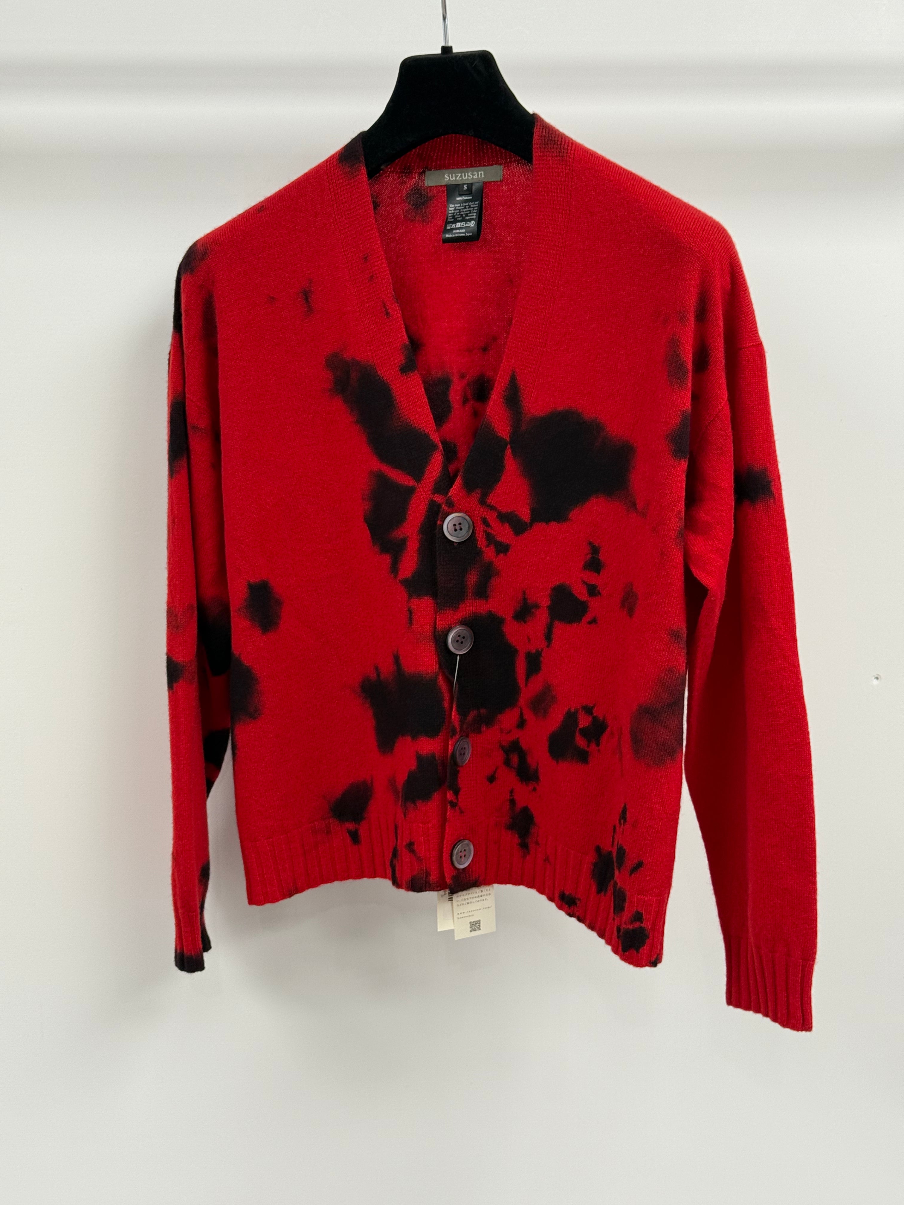 Cashmere Seamless Short Cardigan in Red/Black Tie Dye