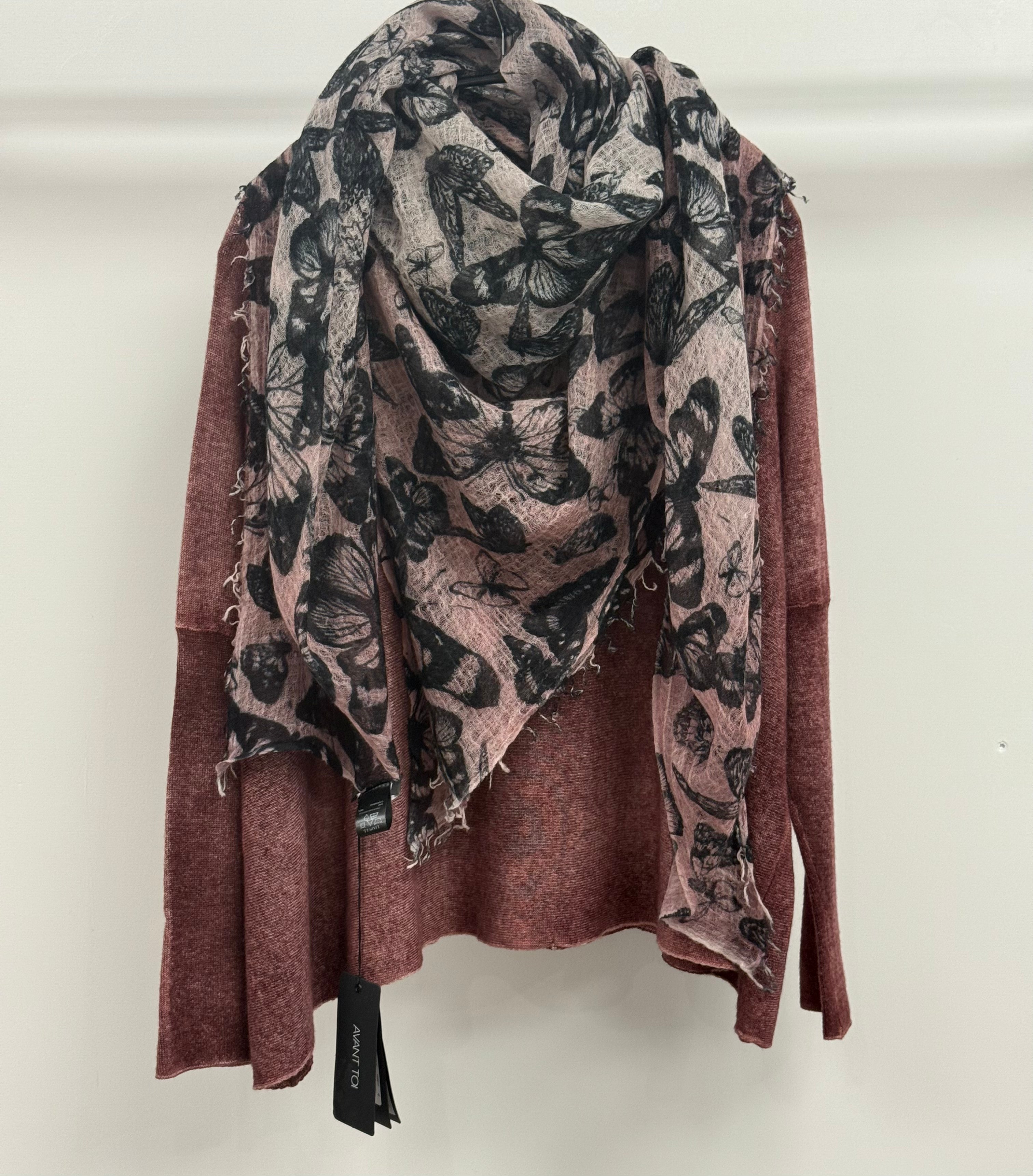 Avant Toi Hand Painted Light Cashmere Boat Neck Pullover in Agate