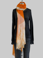 Suzusan Feather Weight Cashmere Shawl Tesuji Yoroidan Shibori In Burnt Orange/ White