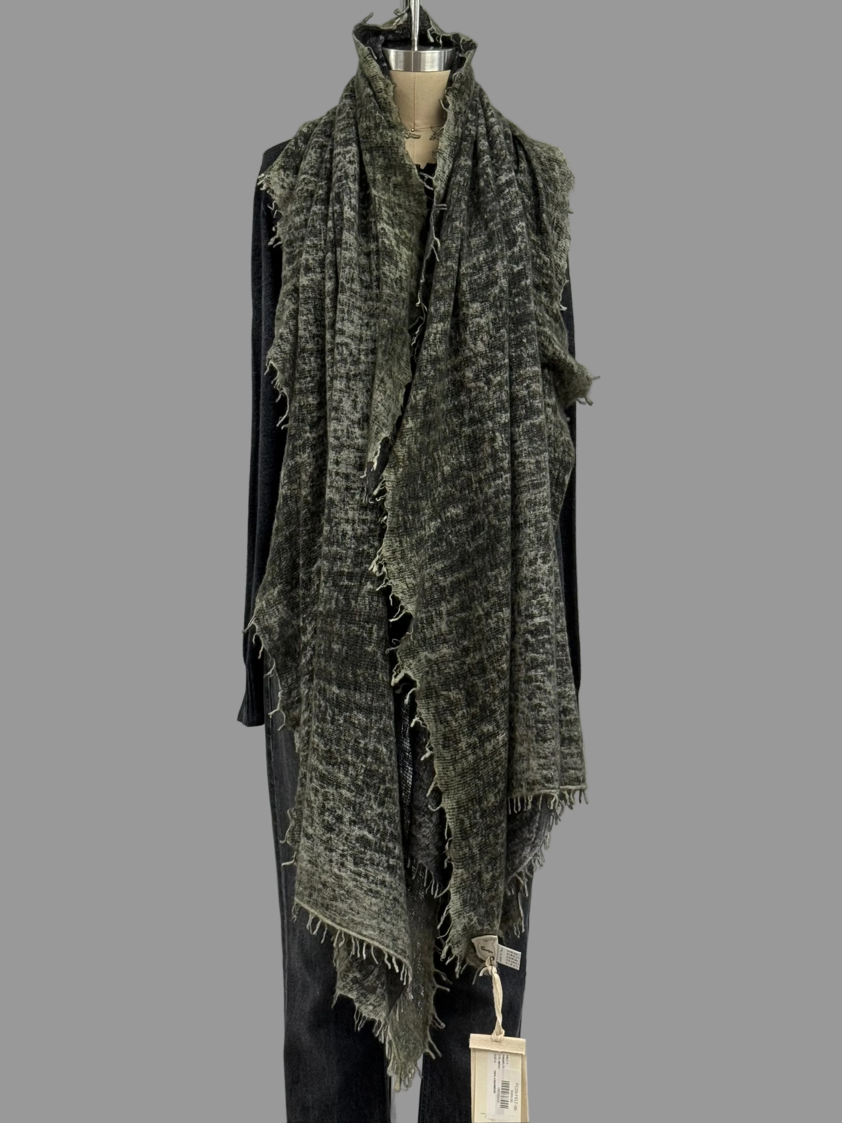 Fissore Bi-Color Cashmere Scarf in Olive/Charcoal