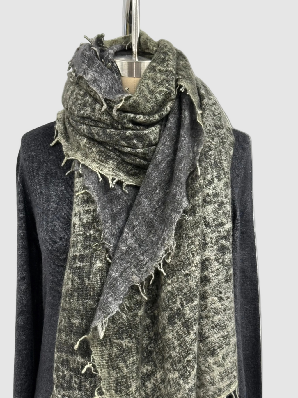 Fissore Bi-Color Cashmere Scarf in Olive/Charcoal