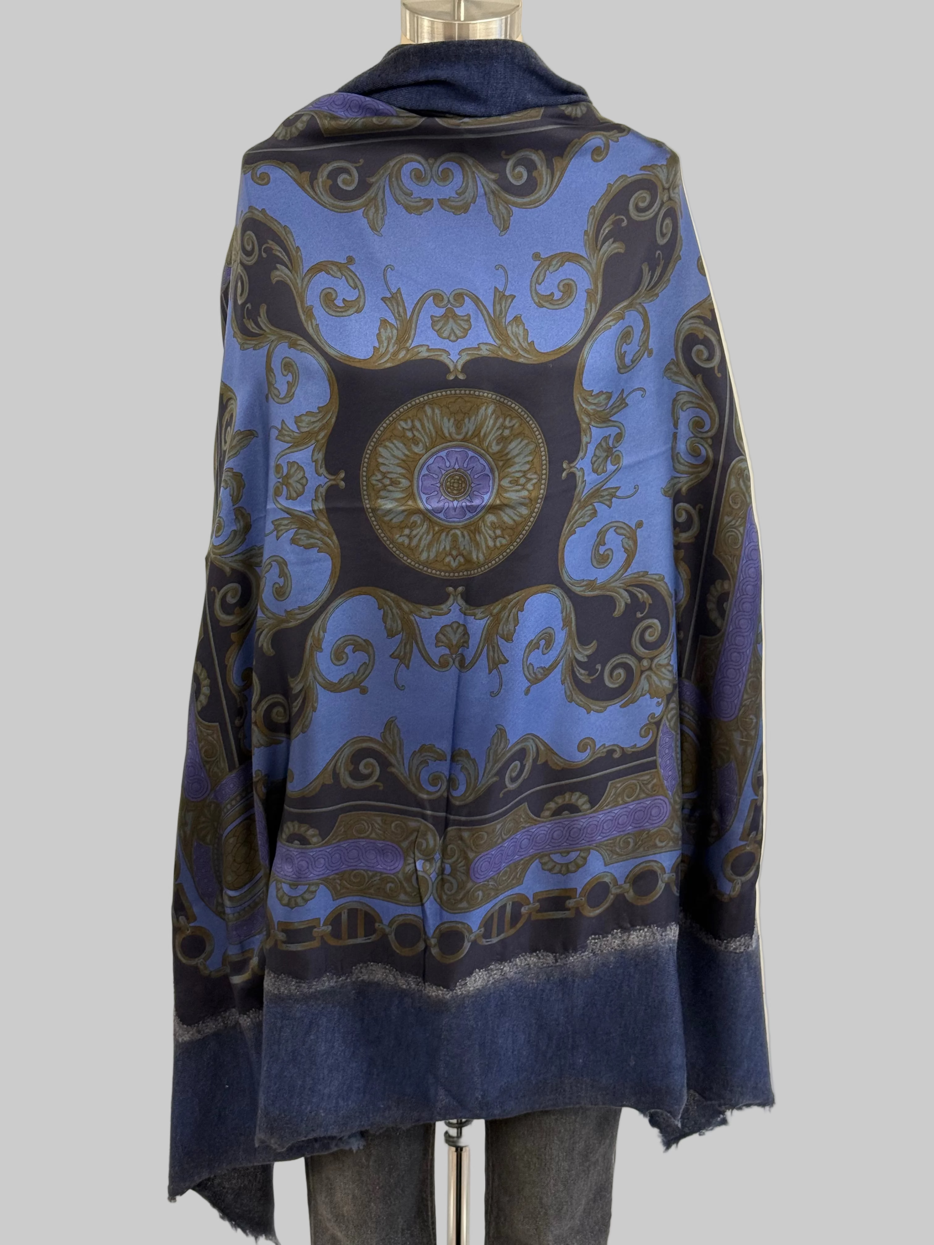 Avant Toi One of a Kind Quadrello Foulard Shawl in Navy