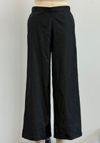 Katharina Hovman Lightweight Hosekurz Pants in Black