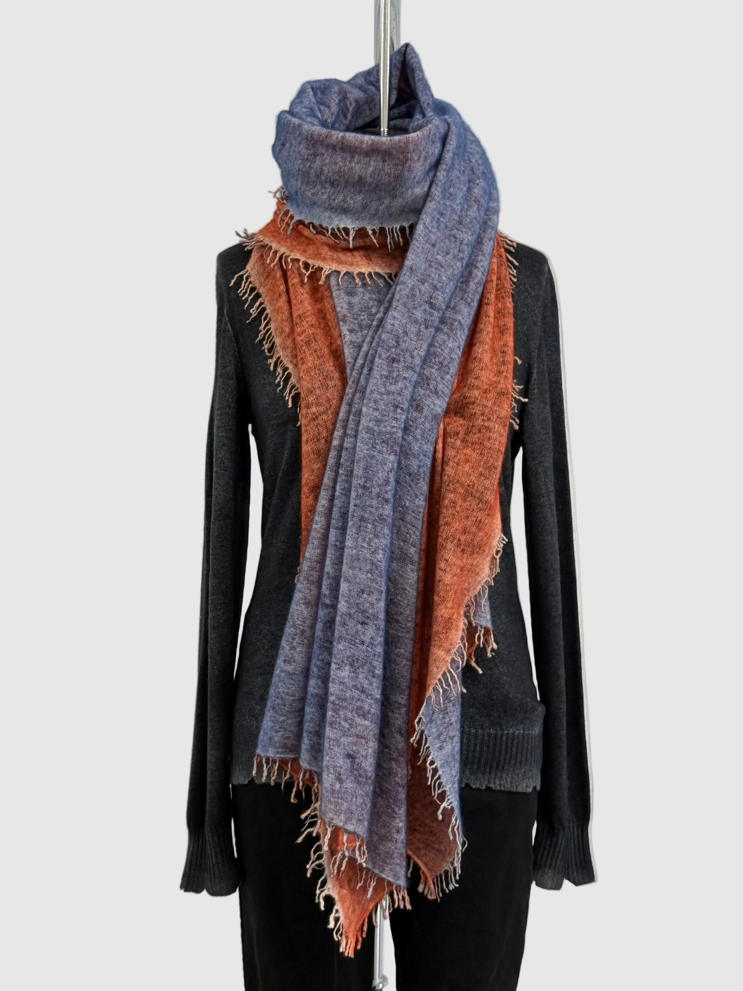 Avant Toi Bi-Color Cashmere Stola in Alchechengi/Genziana