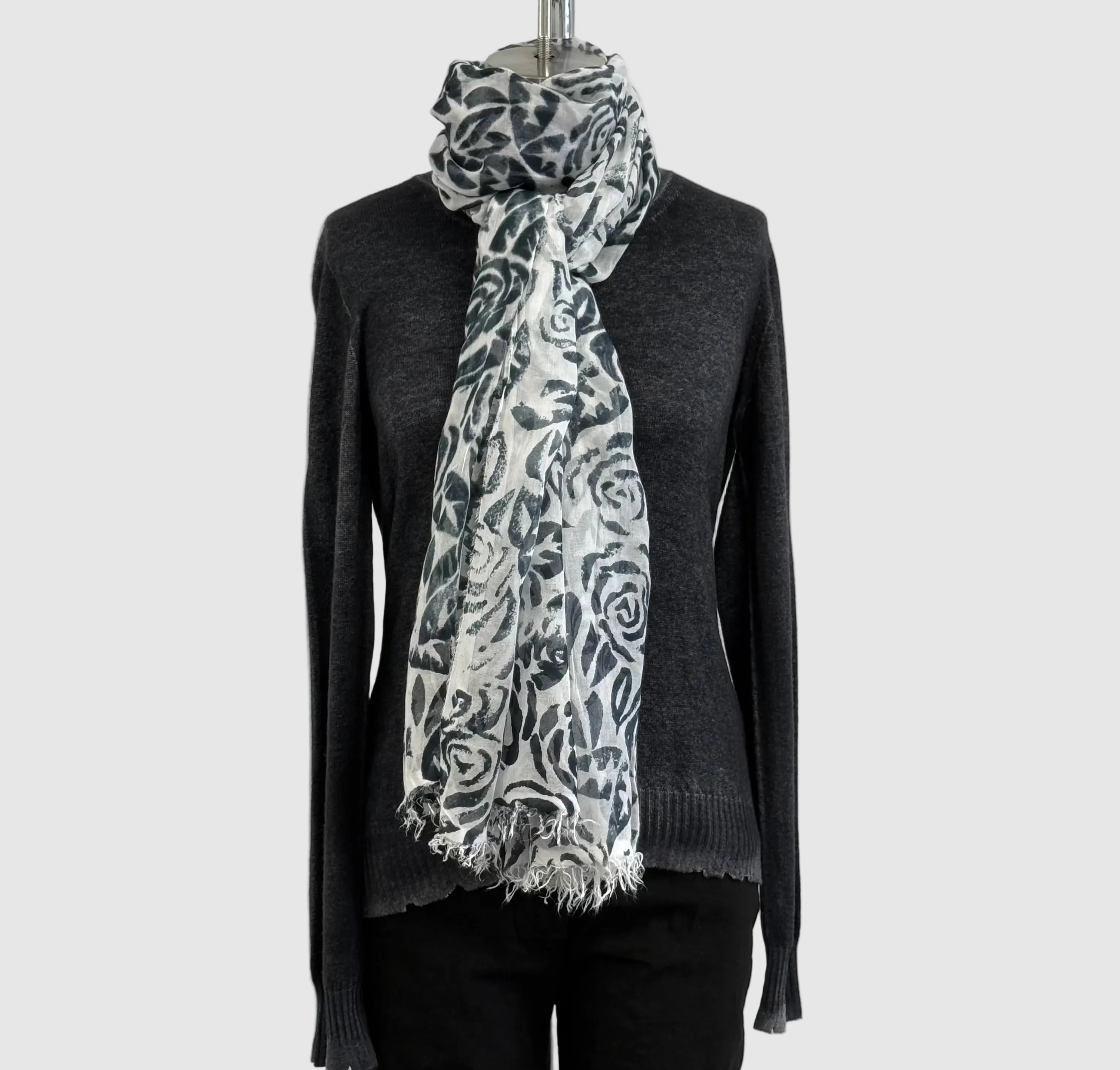 ANNIE TURBIN HAND PRINTED BLACK ROSES