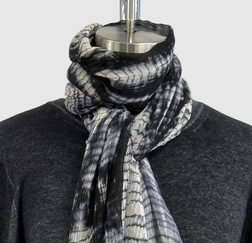 ANNIE TURBIN BLUE/BLACK CREAM SHIBORI MODAL SCARF