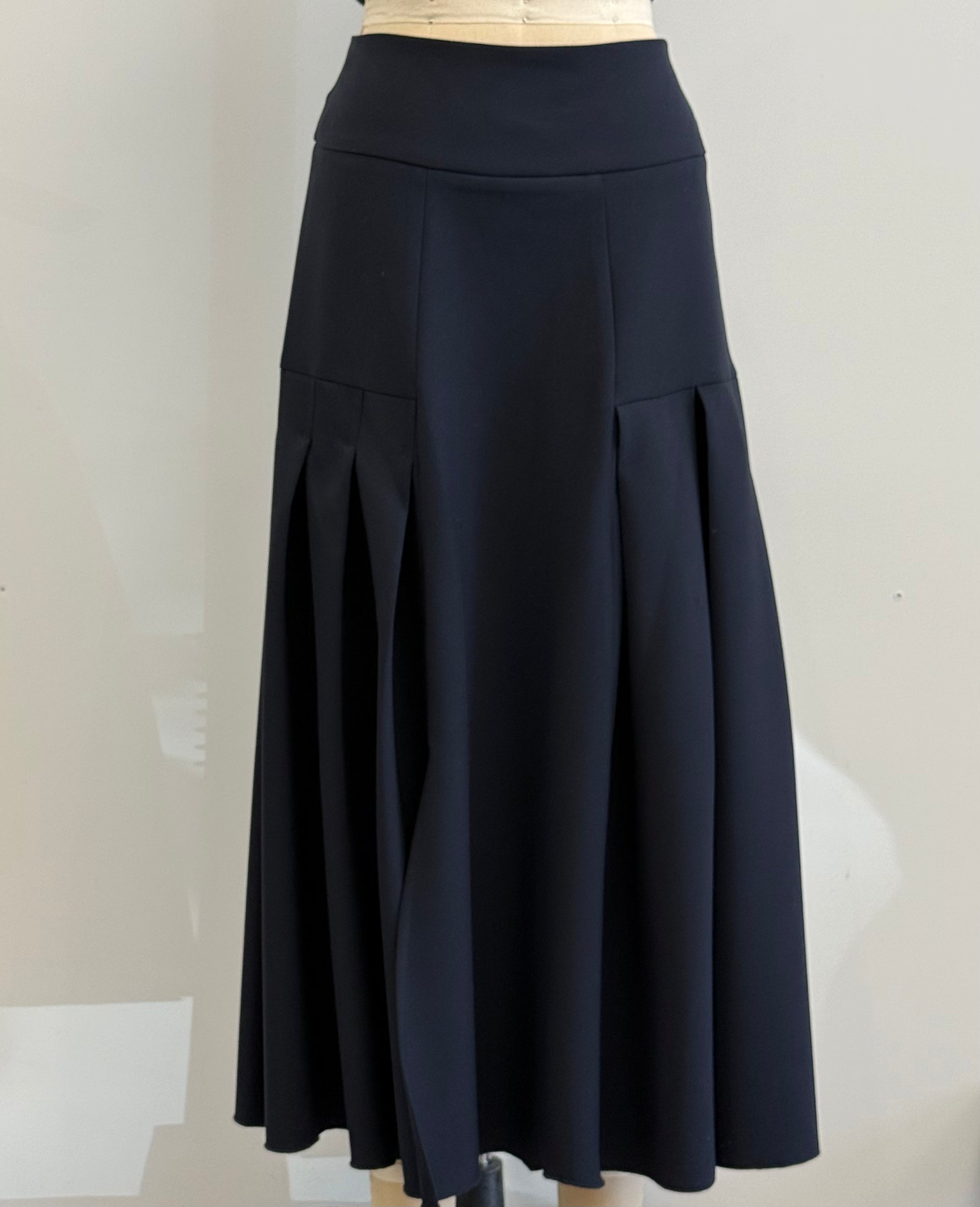 Matthildur Skirt in Deep Navy